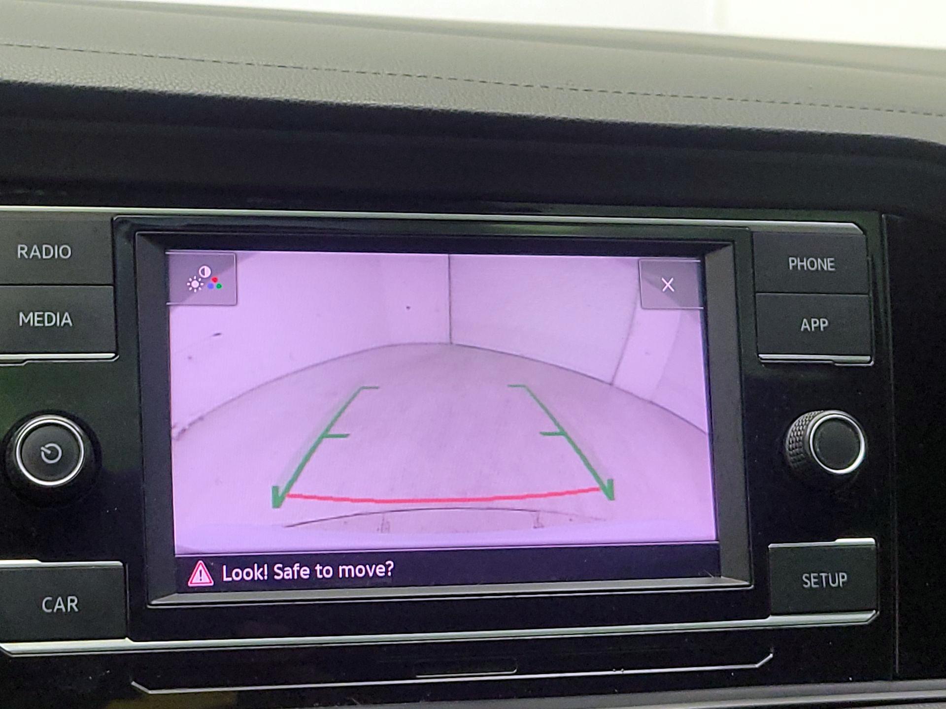 Thumbnail: 2019 Volkswagen Jetta - 14