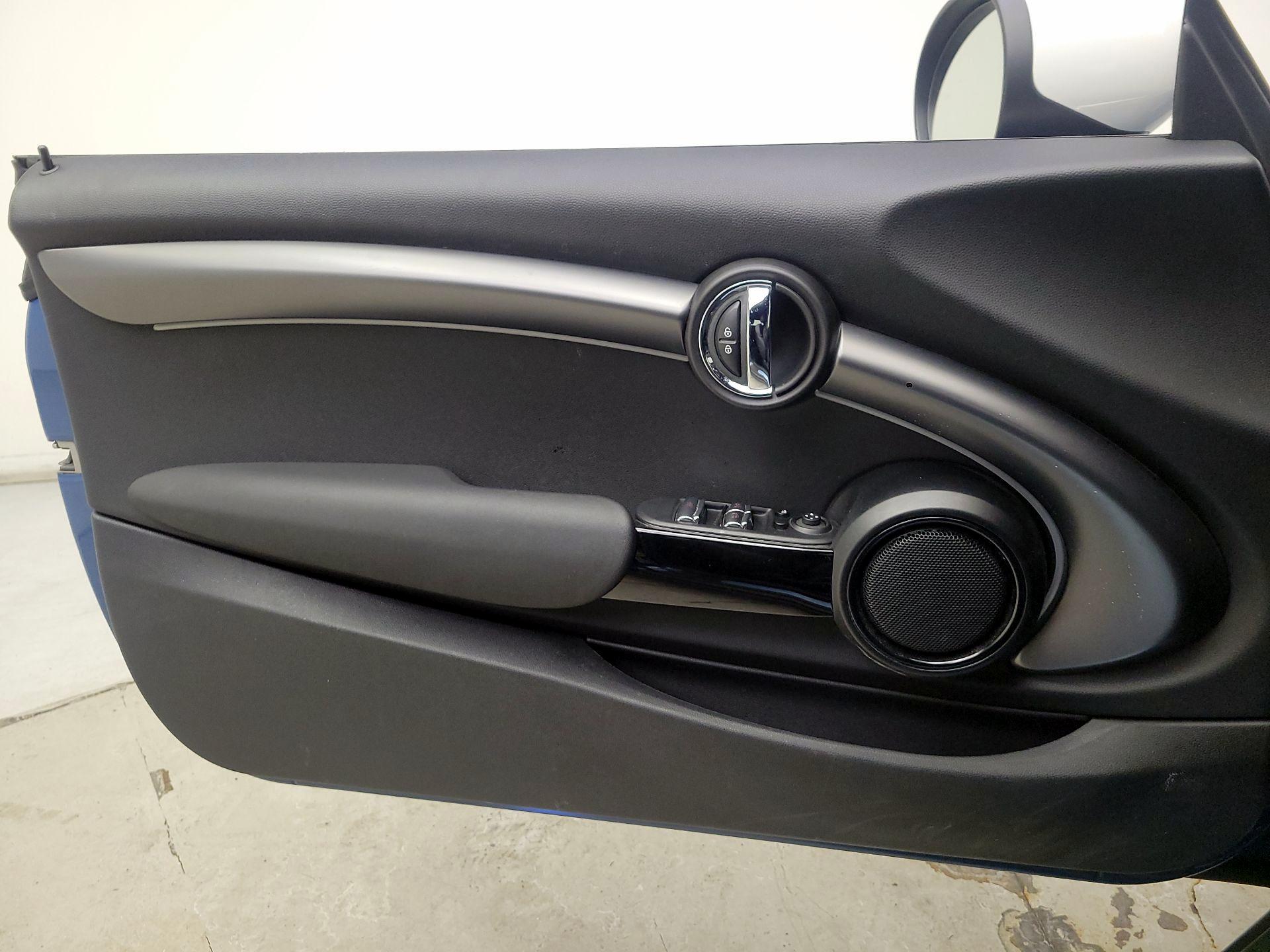 Thumbnail: 2023 MINI Cooper - 12