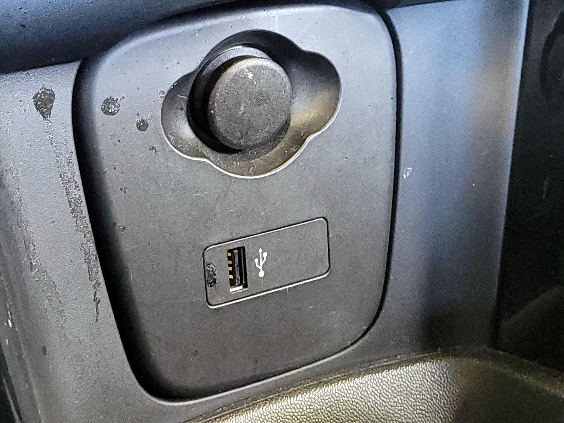 Thumbnail: 2023 MINI Cooper - 18