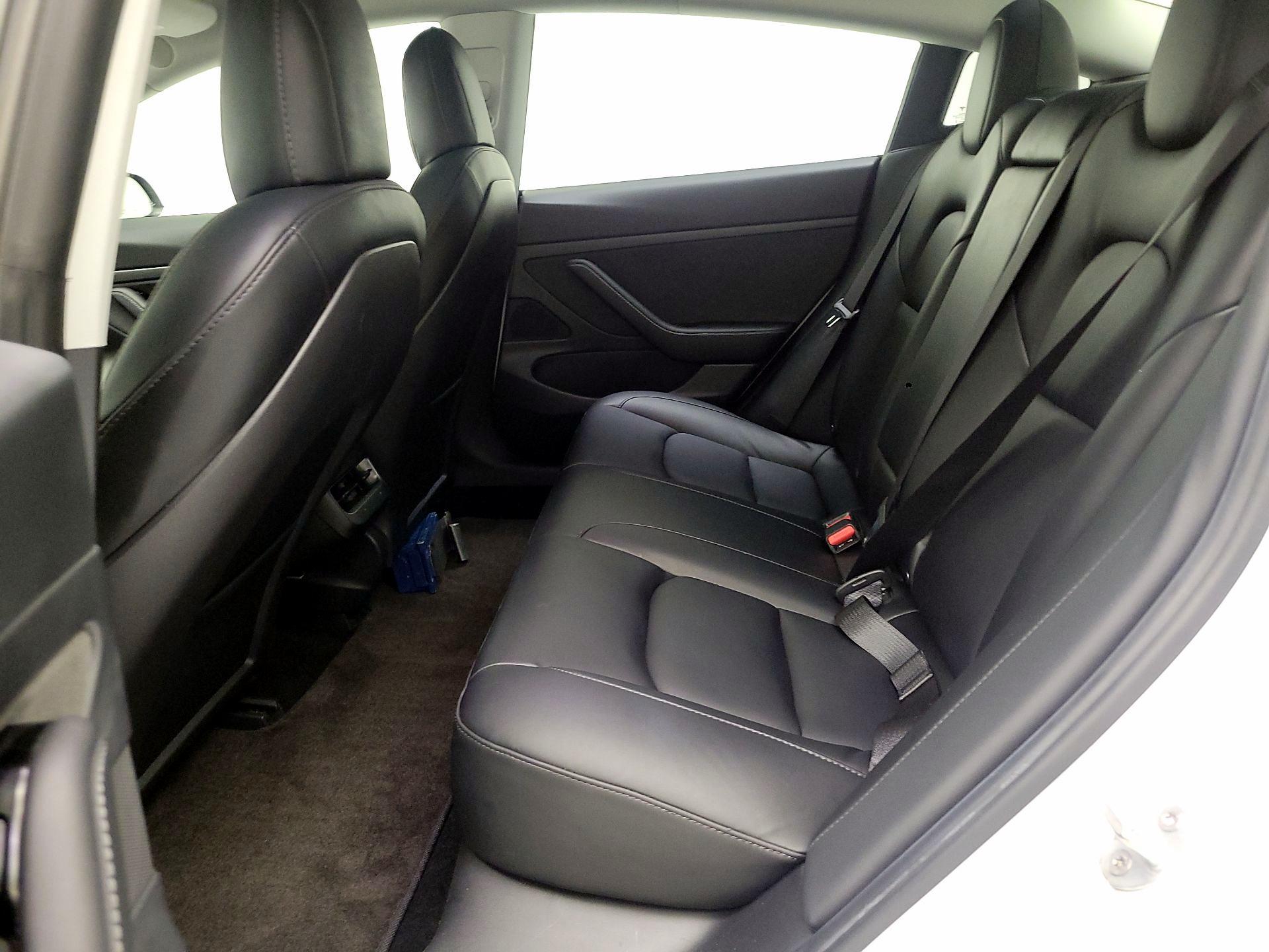 Thumbnail: 2020 Tesla Model 3 - 18