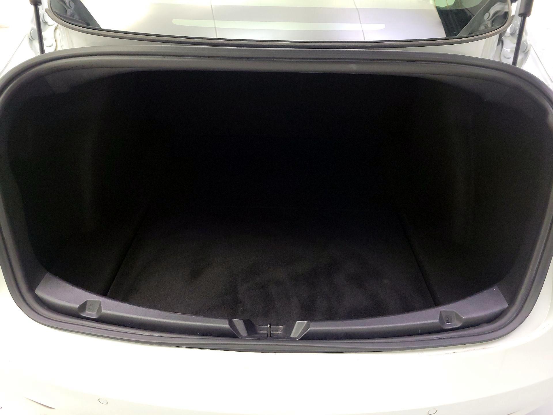 Thumbnail: 2020 Tesla Model 3 - 19