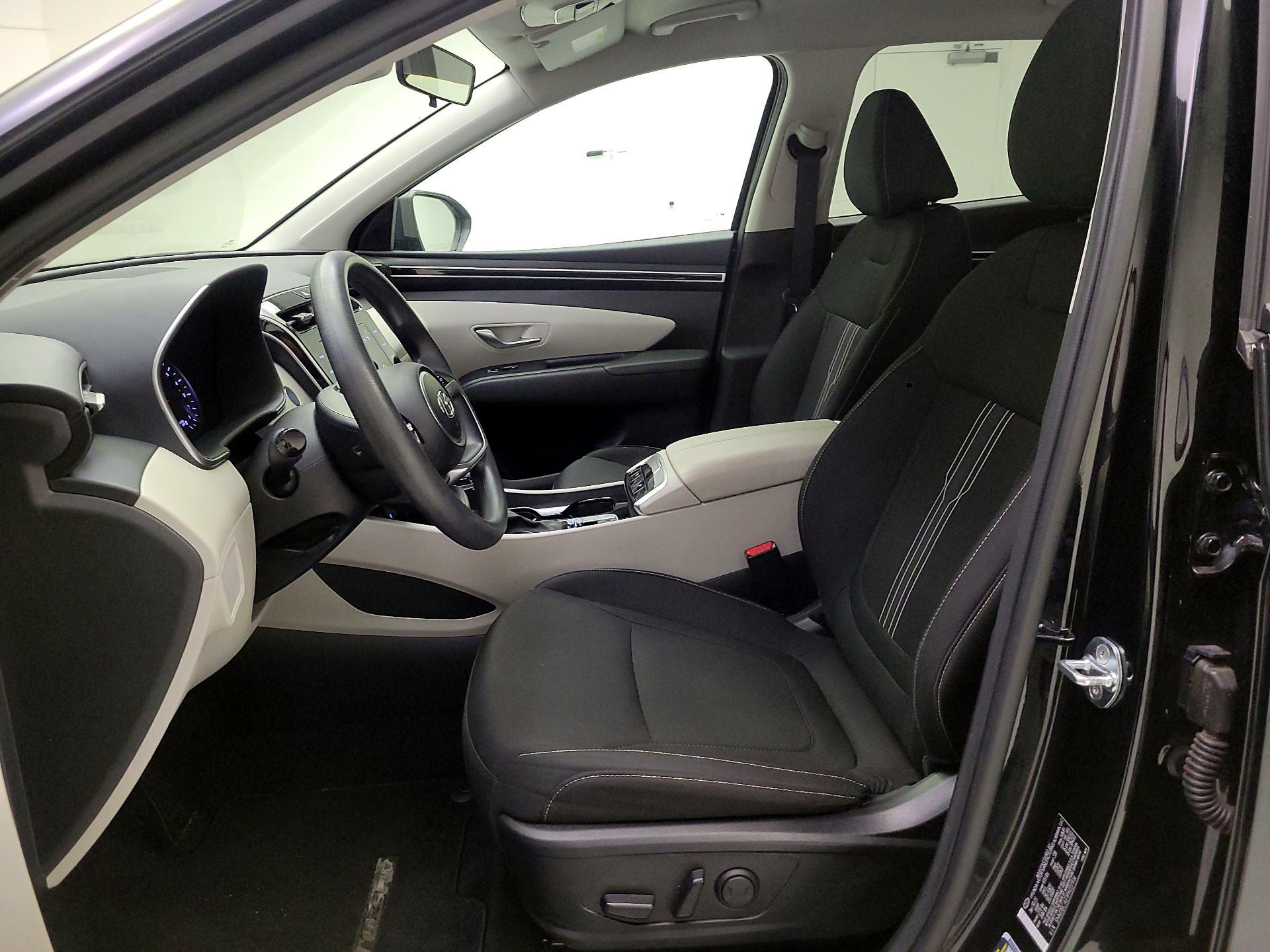 Thumbnail: 2023 Hyundai Tucson - 9