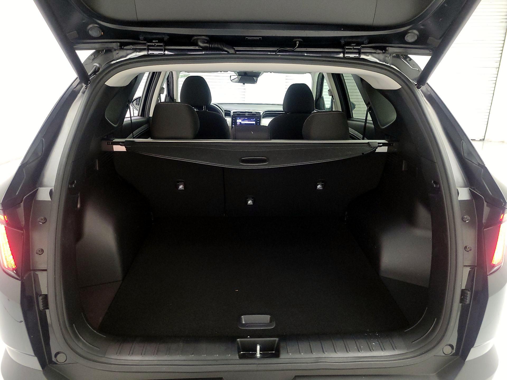 Thumbnail: 2023 Hyundai Tucson - 18