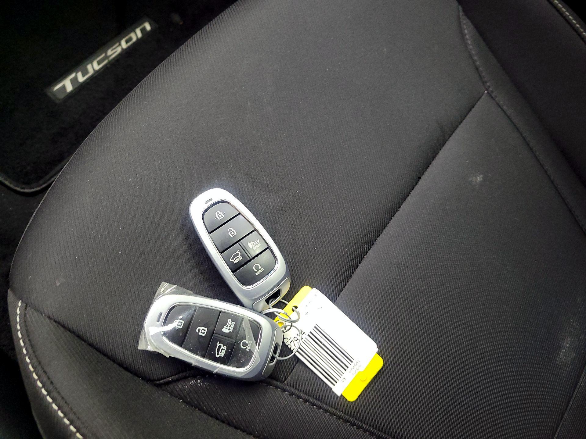 Thumbnail: 2023 Hyundai Tucson - 20