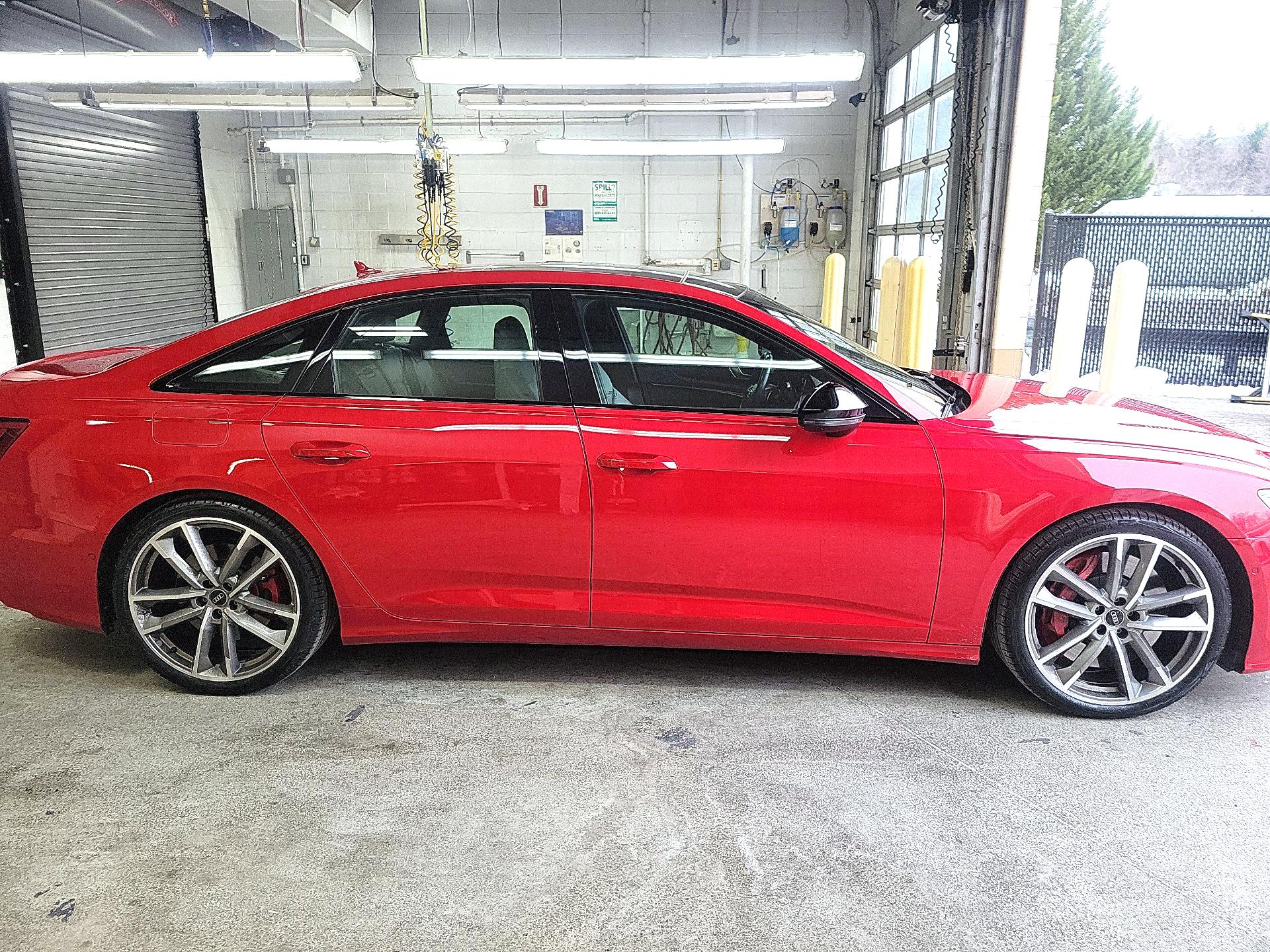 Thumbnail: 2021 Audi S6 - 4