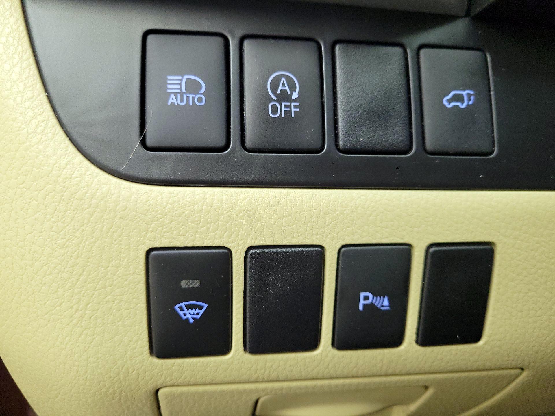 Thumbnail: 2019 Toyota Highlander - 13