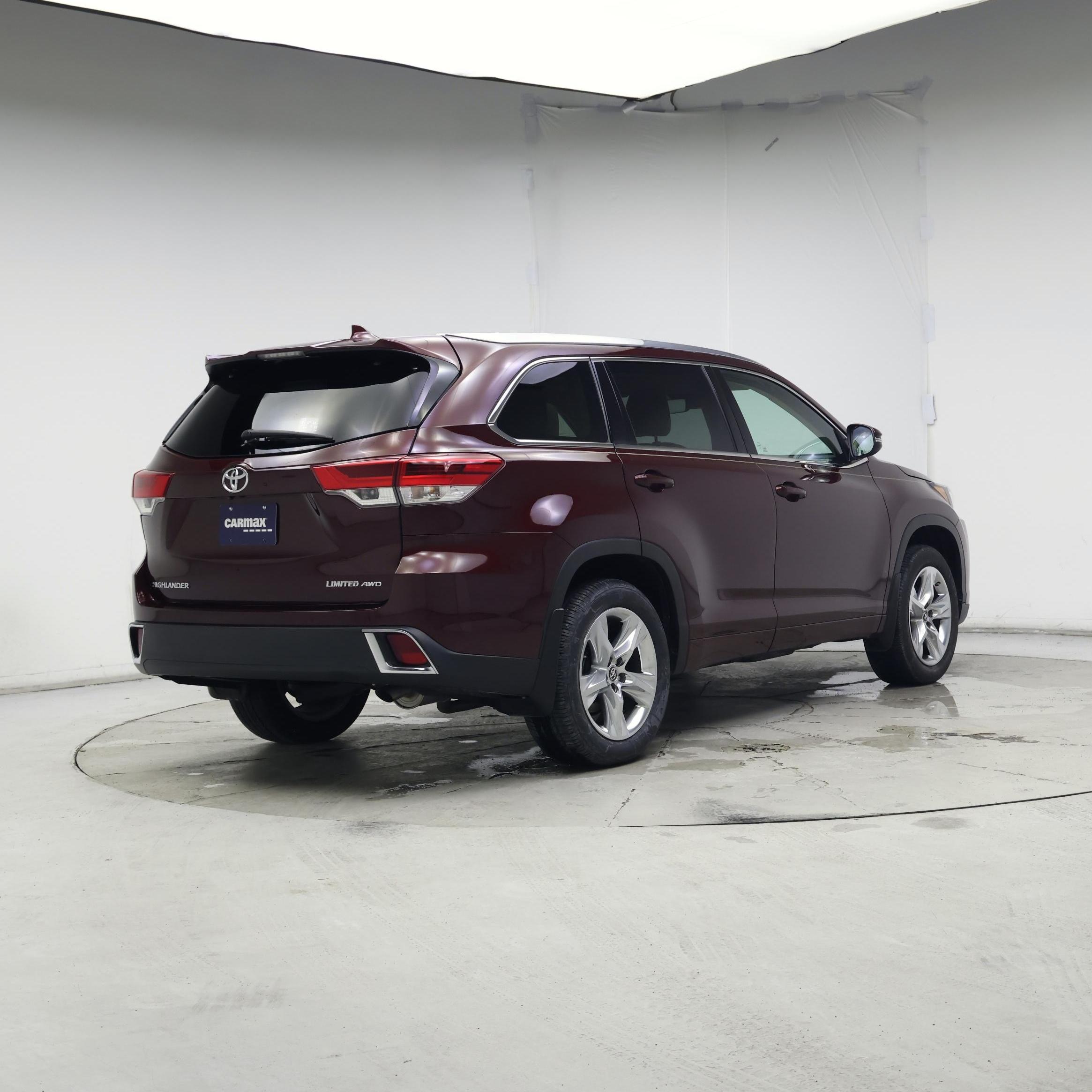 Thumbnail: 2019 Toyota Highlander - 8