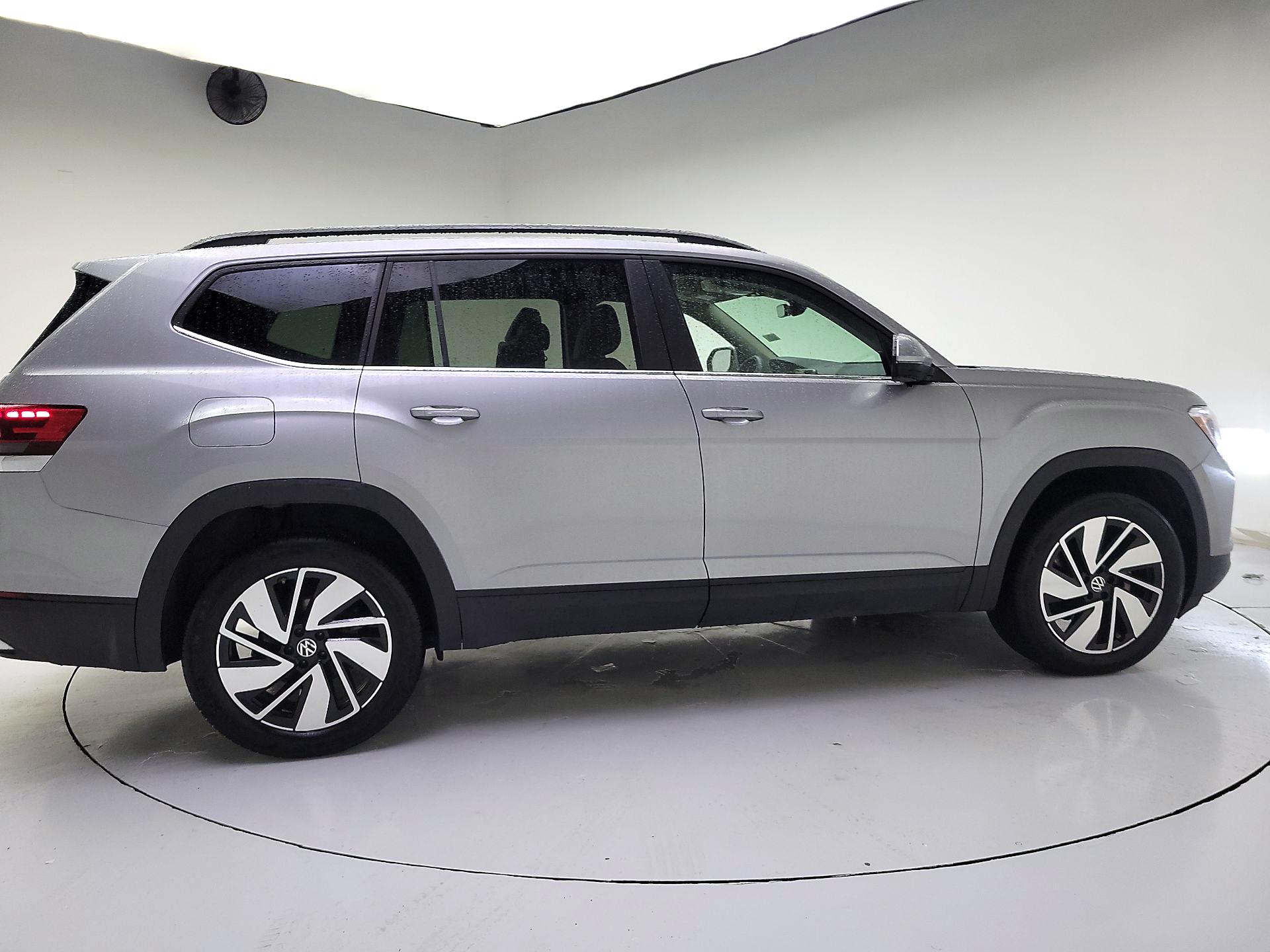 Thumbnail: 2024 Volkswagen Atlas - 4