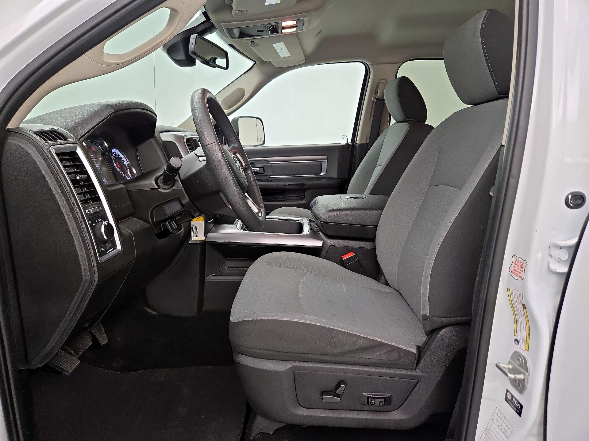 Thumbnail: 2023 RAM 1500 Classic - 11