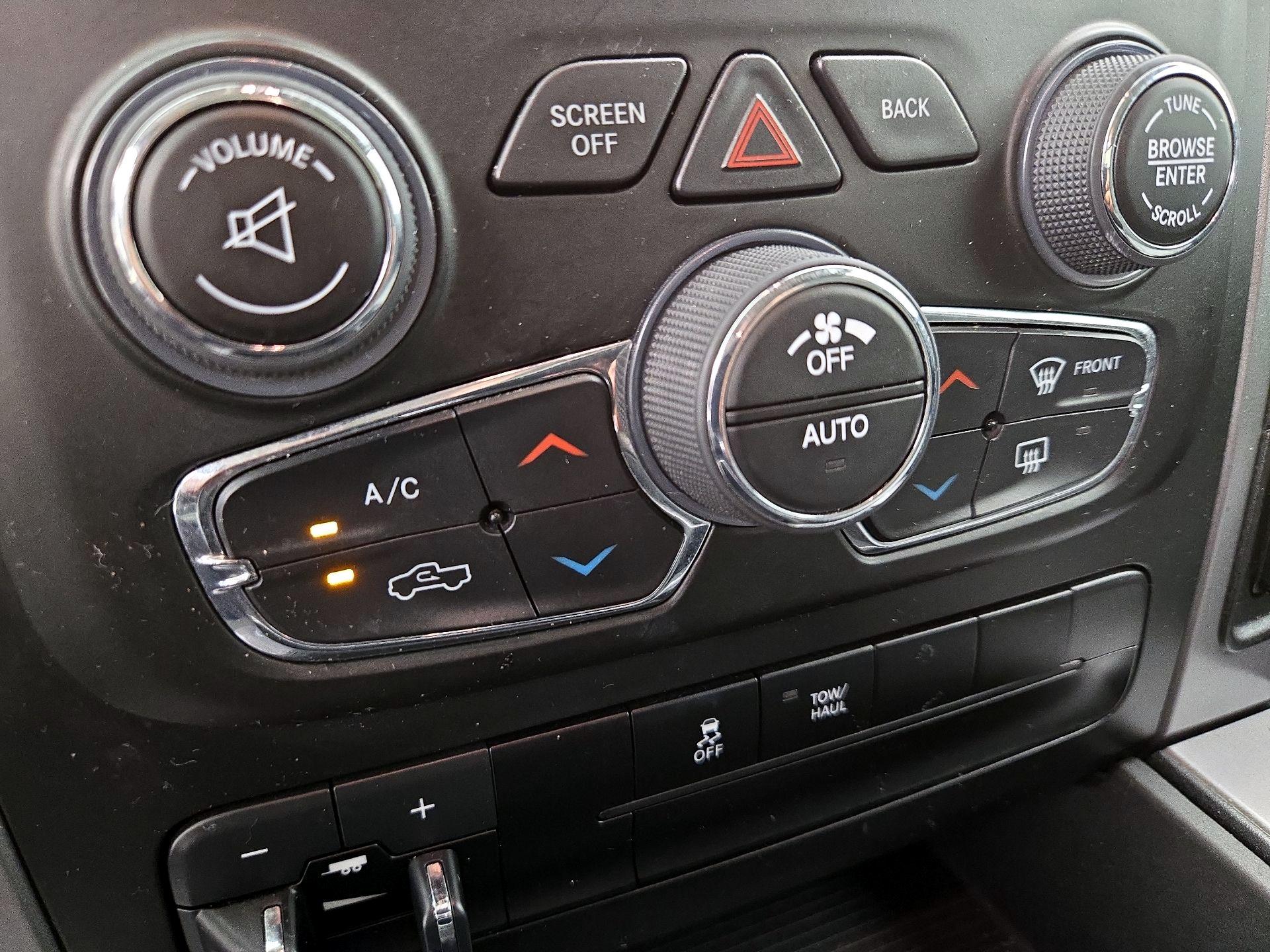 Thumbnail: 2023 RAM 1500 Classic - 17