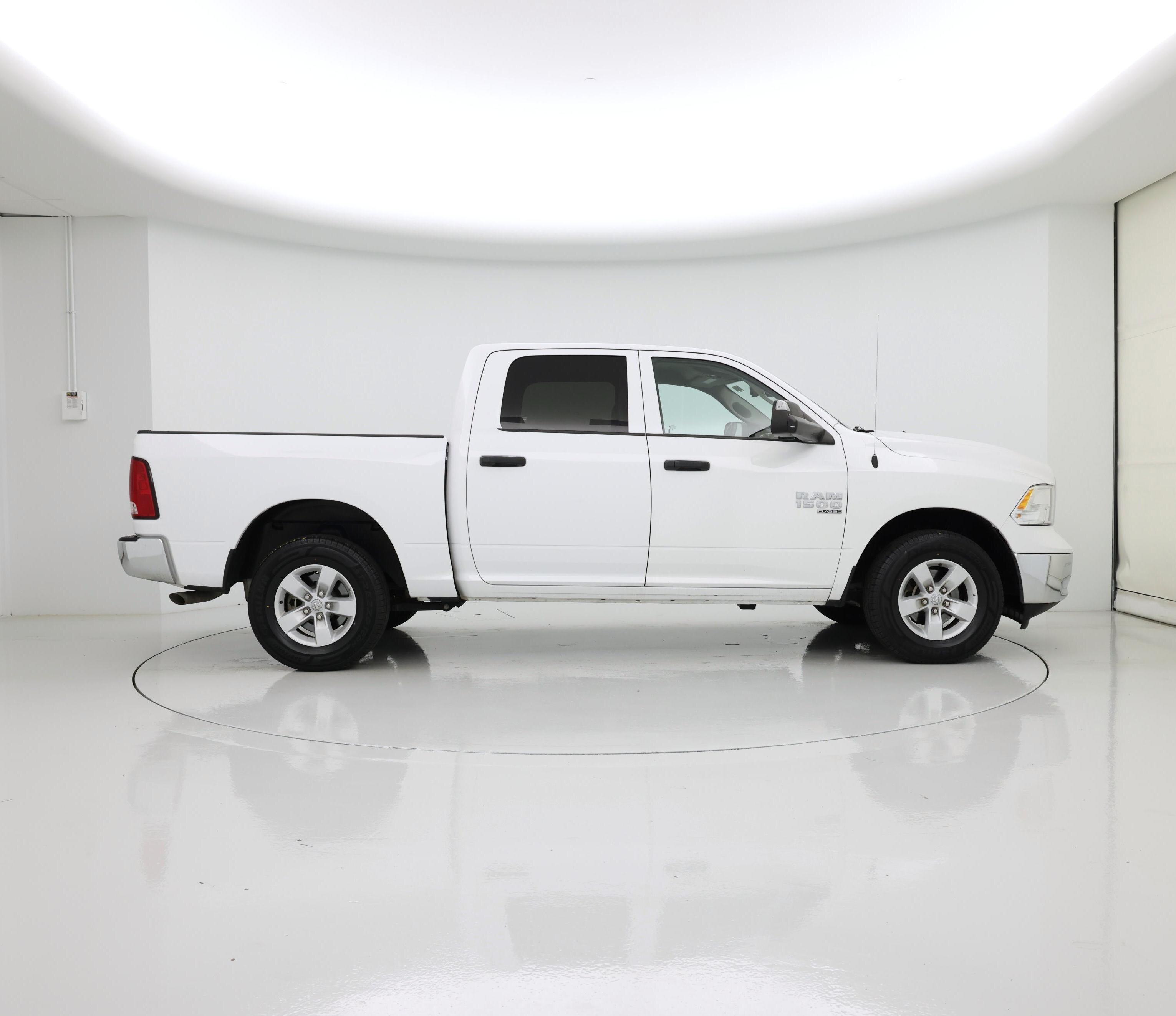 Thumbnail: 2023 RAM 1500 Classic - 7