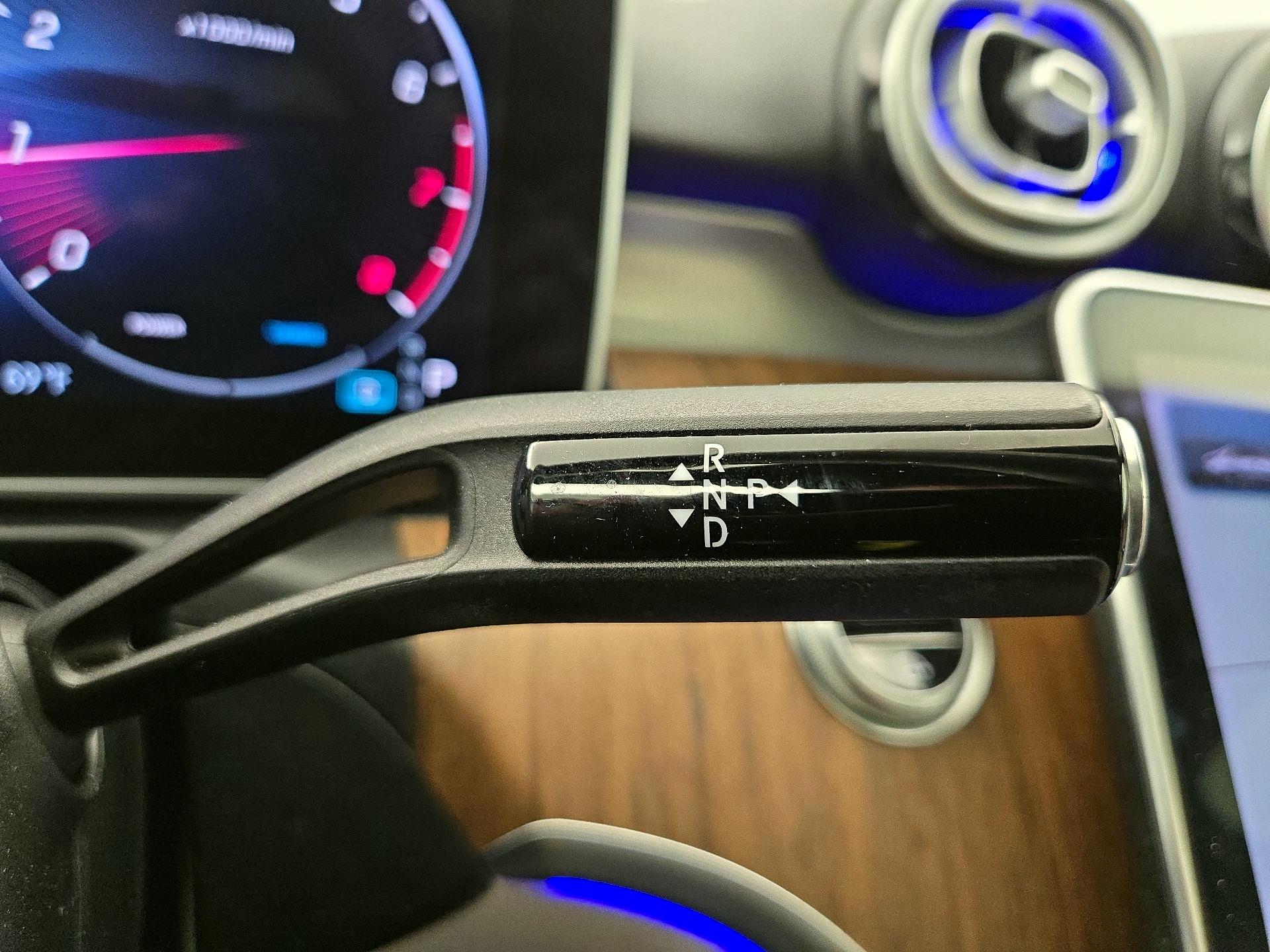 Thumbnail: 2023 Mercedes-Benz C-Class - 18