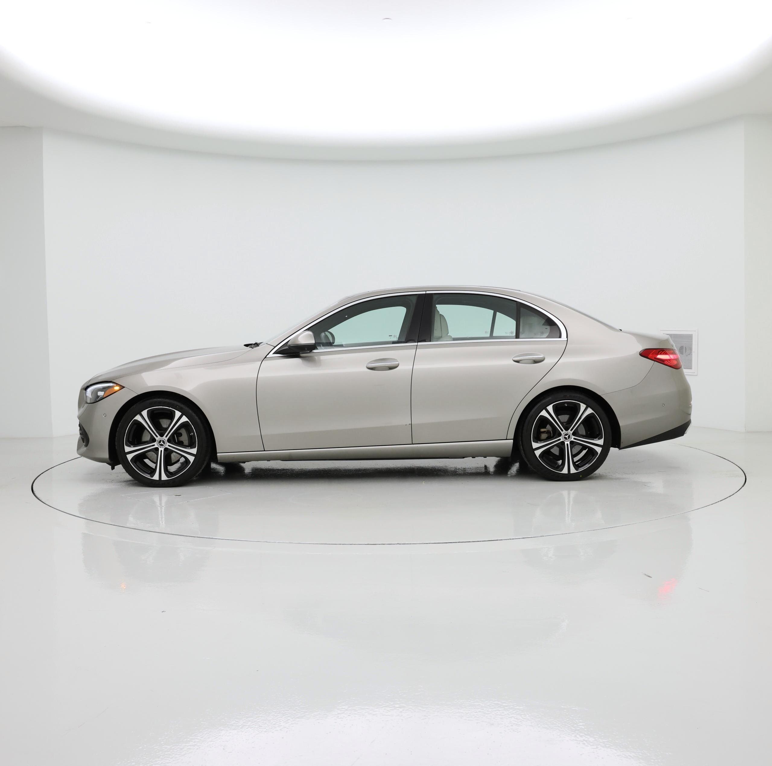 Thumbnail: 2023 Mercedes-Benz C-Class - 3