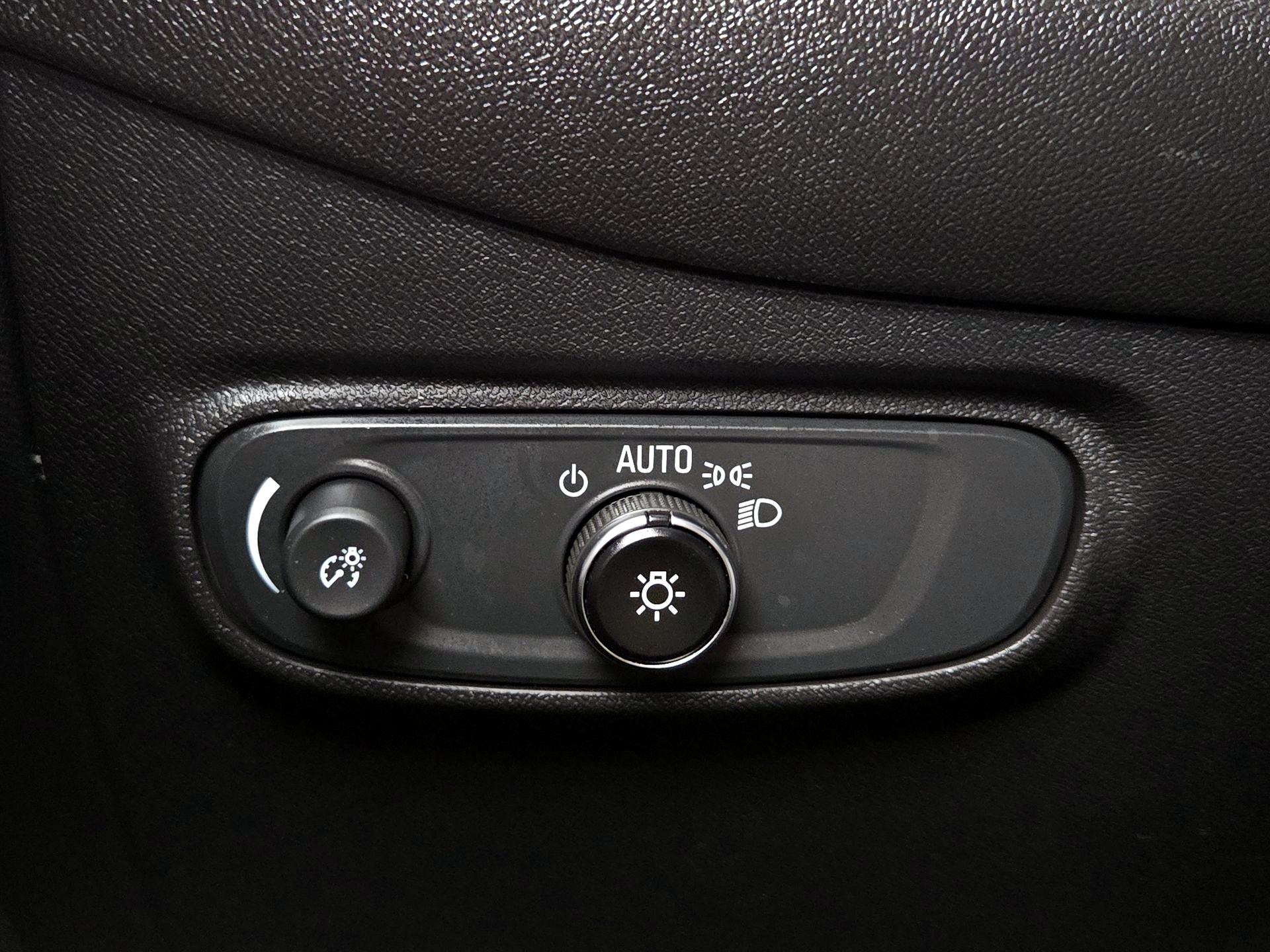 Thumbnail: 2023 Chevrolet Equinox - 13