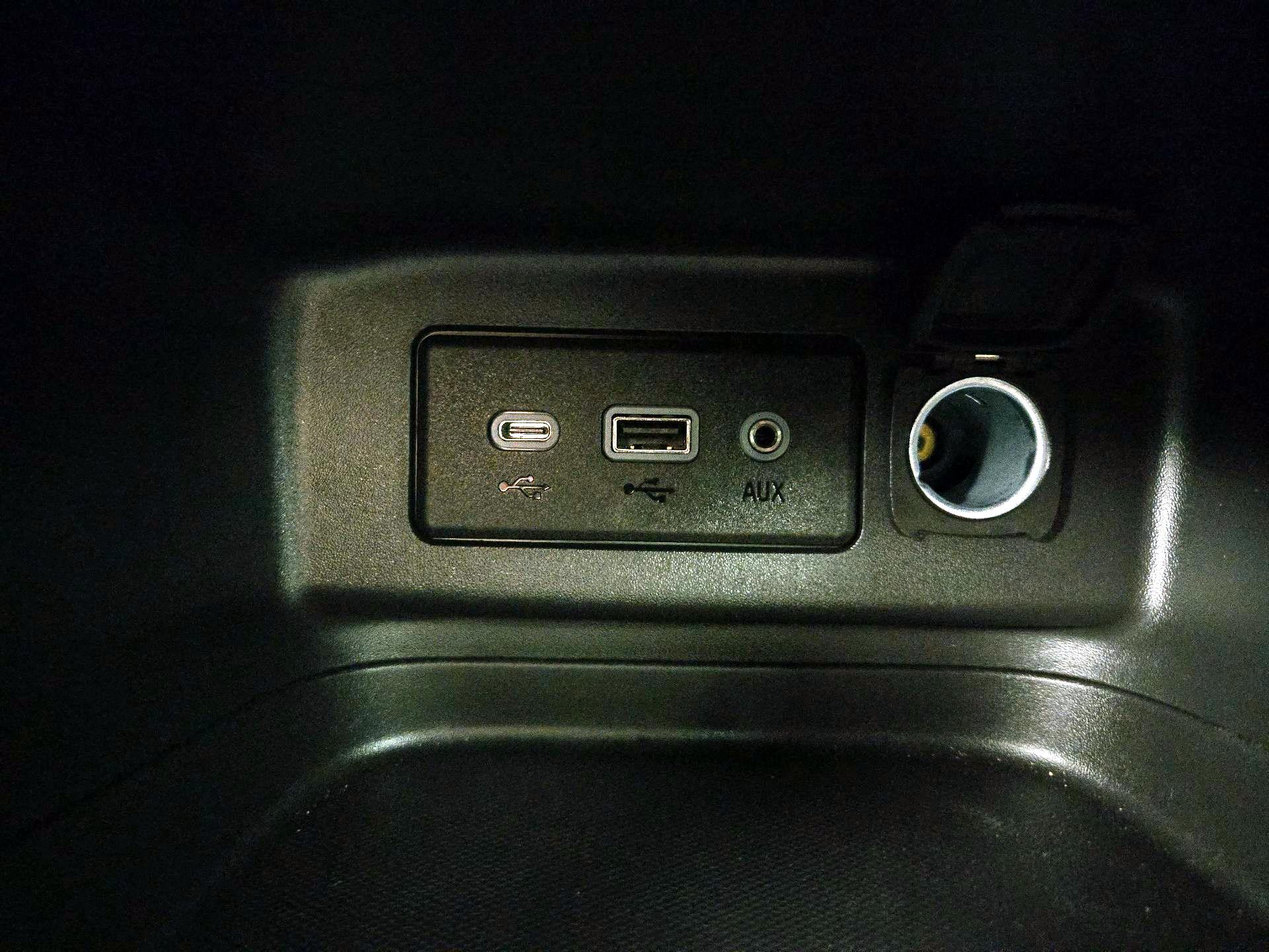 Thumbnail: 2023 Chevrolet Equinox - 18