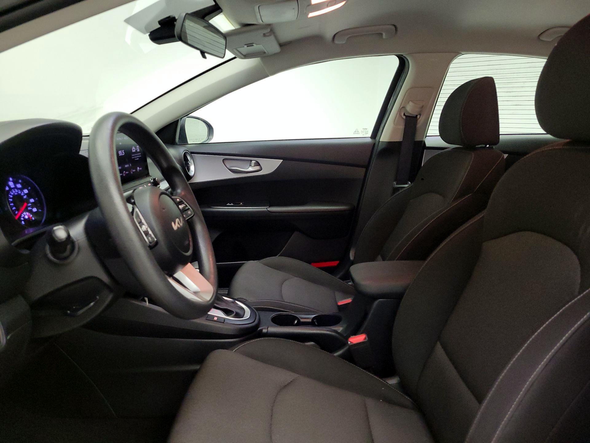 Thumbnail: 2024 Kia Forte - 11