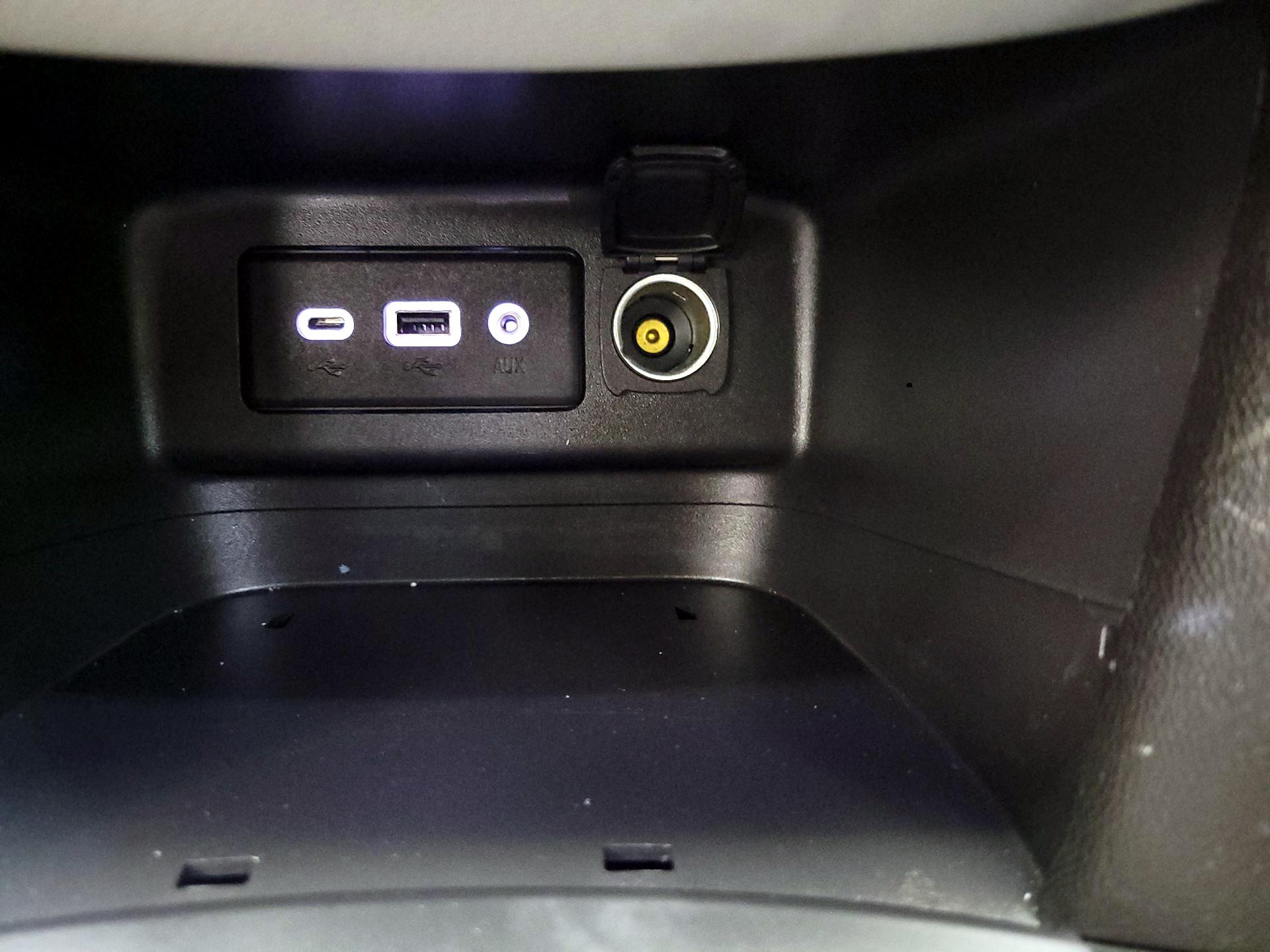 Thumbnail: 2023 Chevrolet Equinox - 16