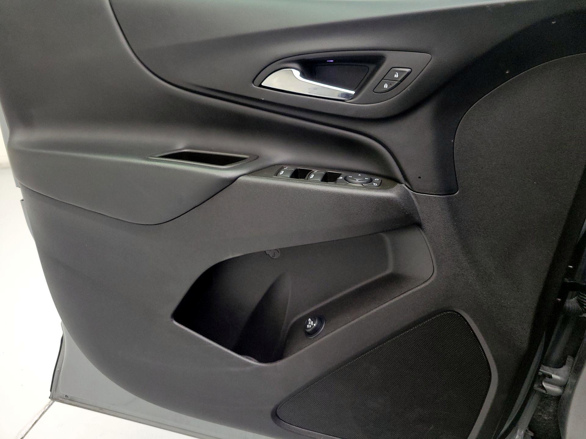 Thumbnail: 2024 Chevrolet Equinox - 10