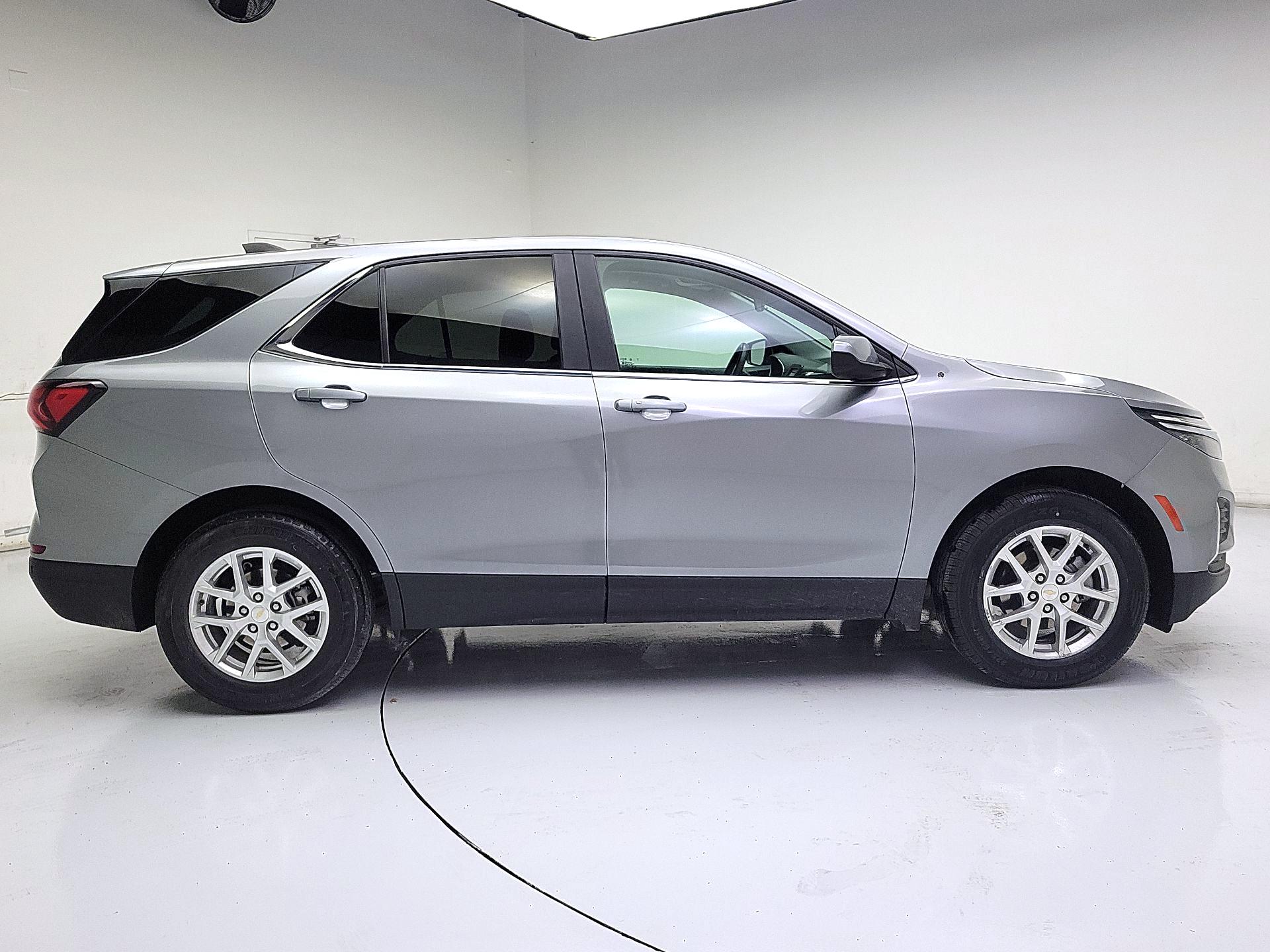 Thumbnail: 2024 Chevrolet Equinox - 4