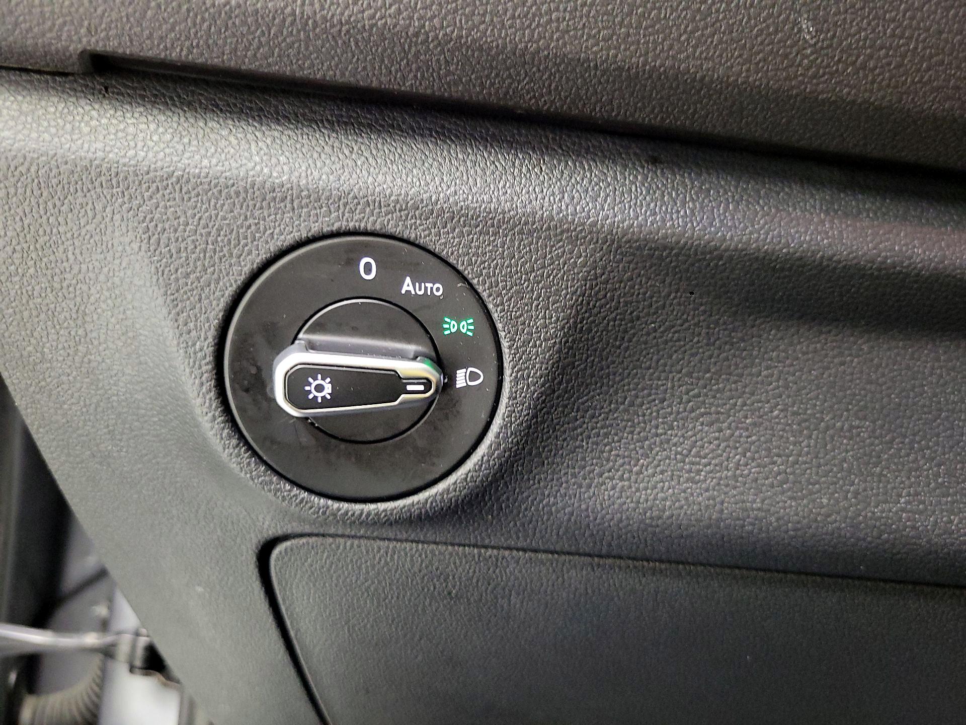 Thumbnail: 2024 Volkswagen Jetta - 11