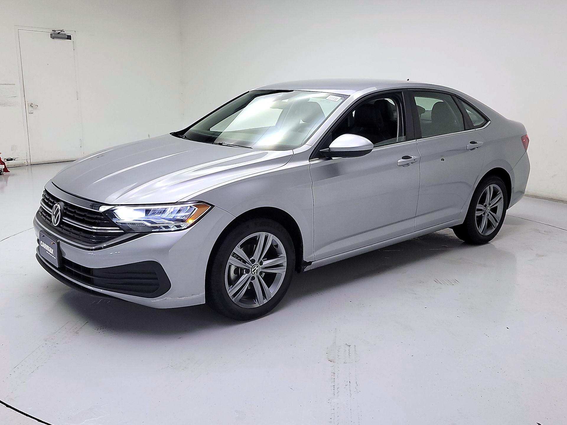 Thumbnail: 2024 Volkswagen Jetta - 3