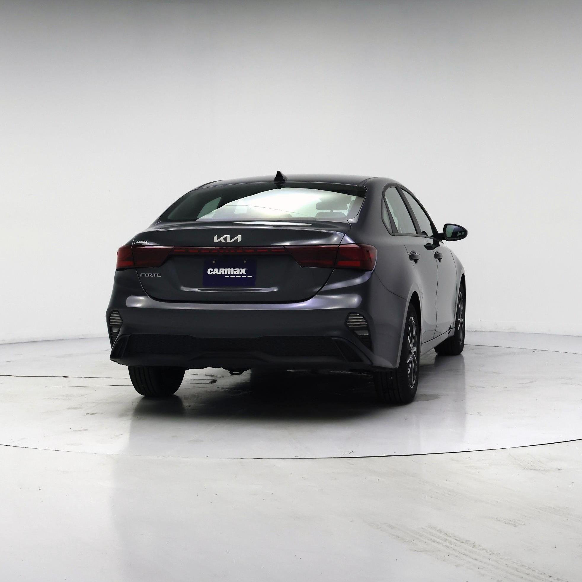 Thumbnail: 2024 Kia Forte - 8