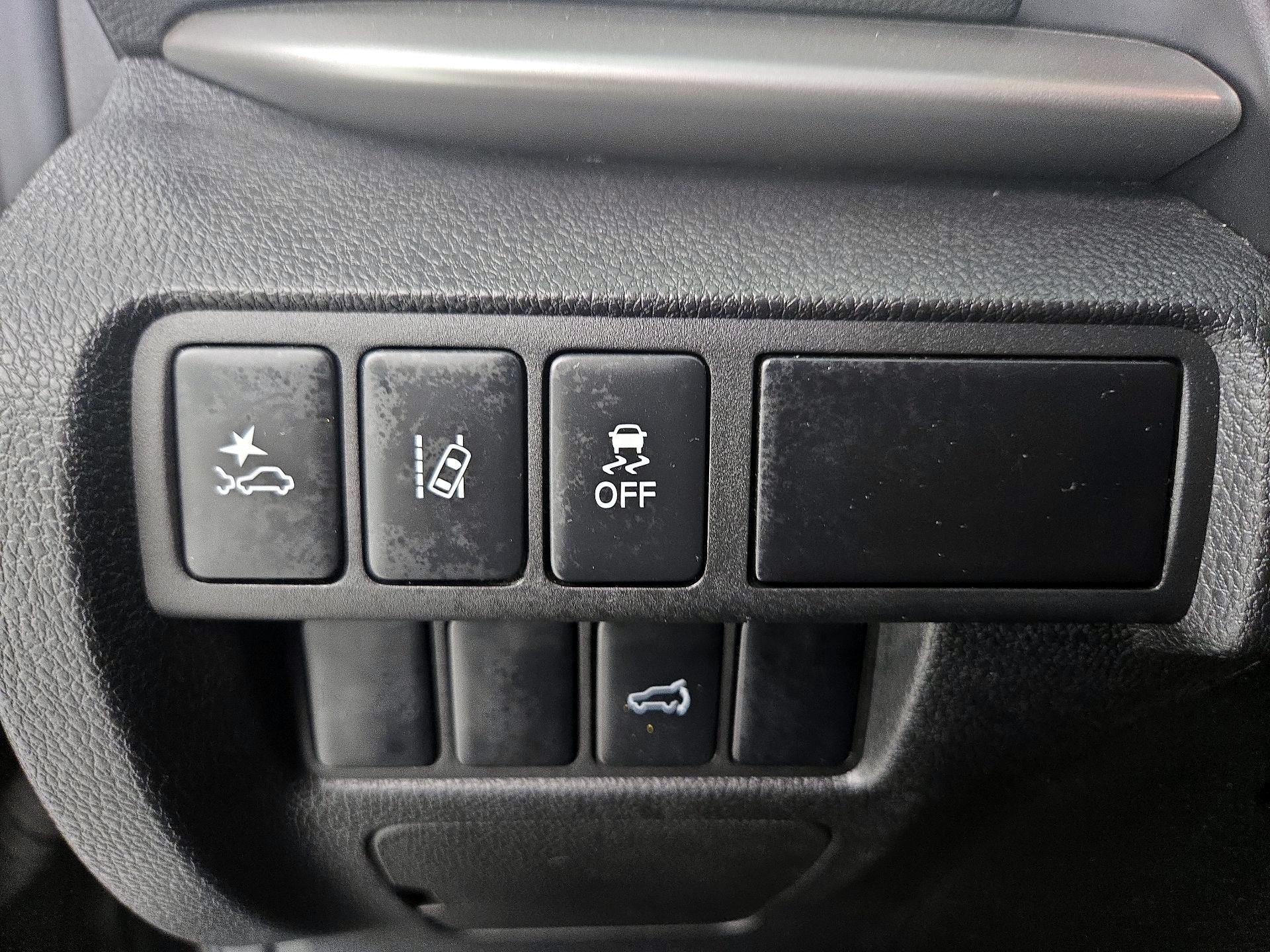 Thumbnail: 2024 Mitsubishi Eclipse Cross - 13