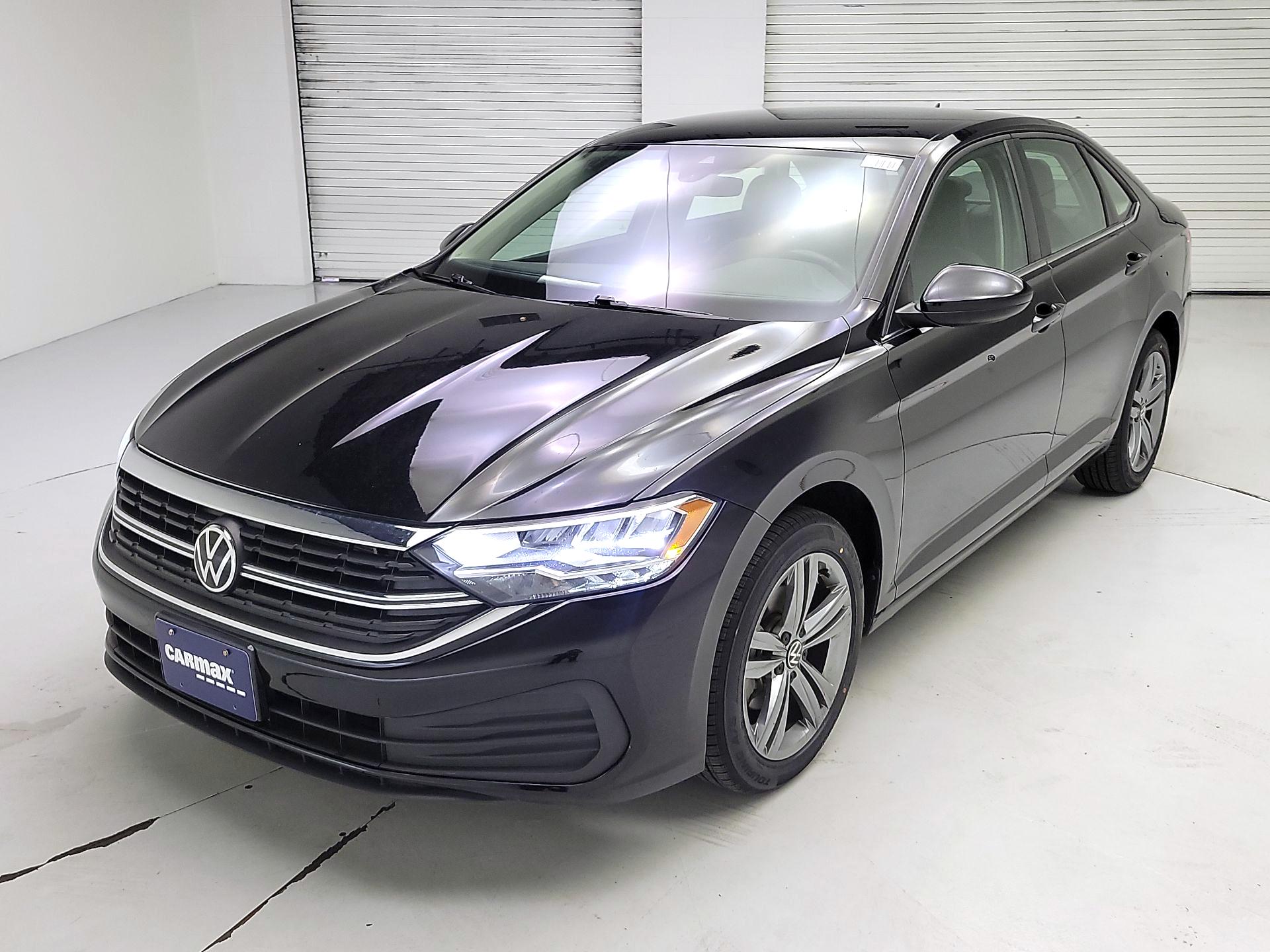 Thumbnail: 2024 Volkswagen Jetta - 3