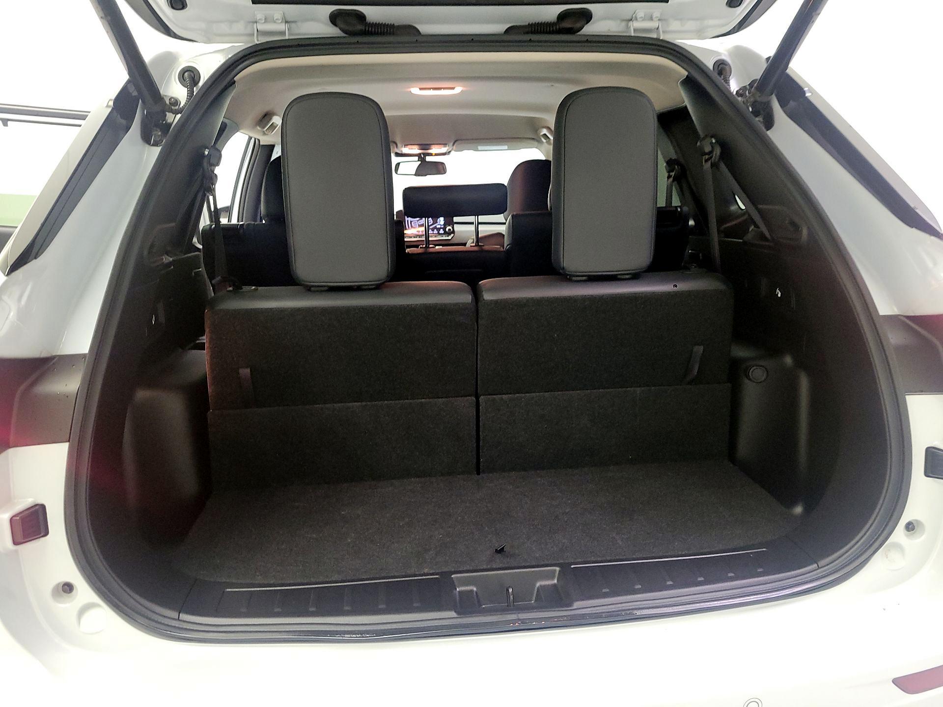 Thumbnail: 2024 Mitsubishi Outlander - 20