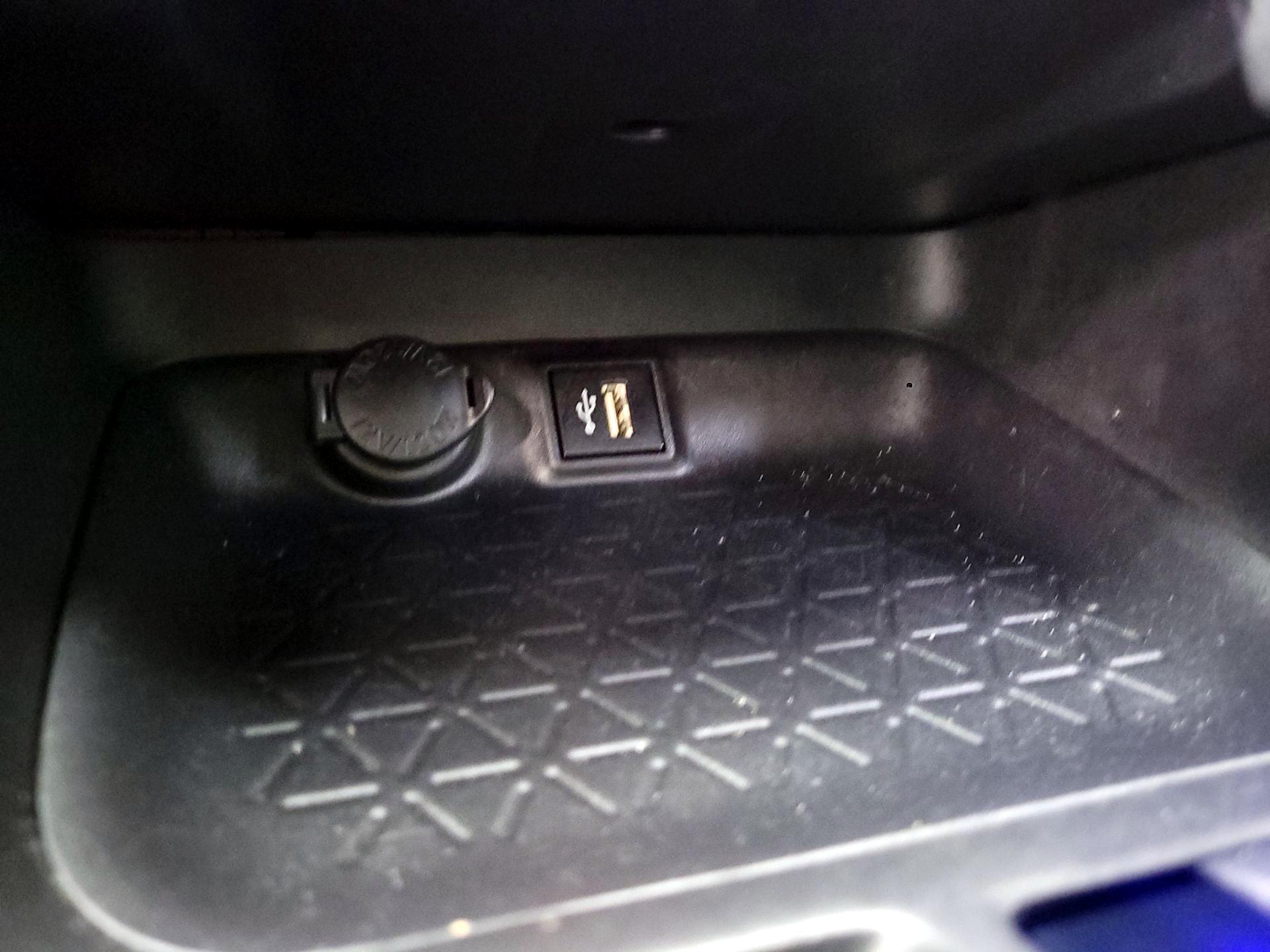 Thumbnail: 2024 Toyota RAV4 - 16