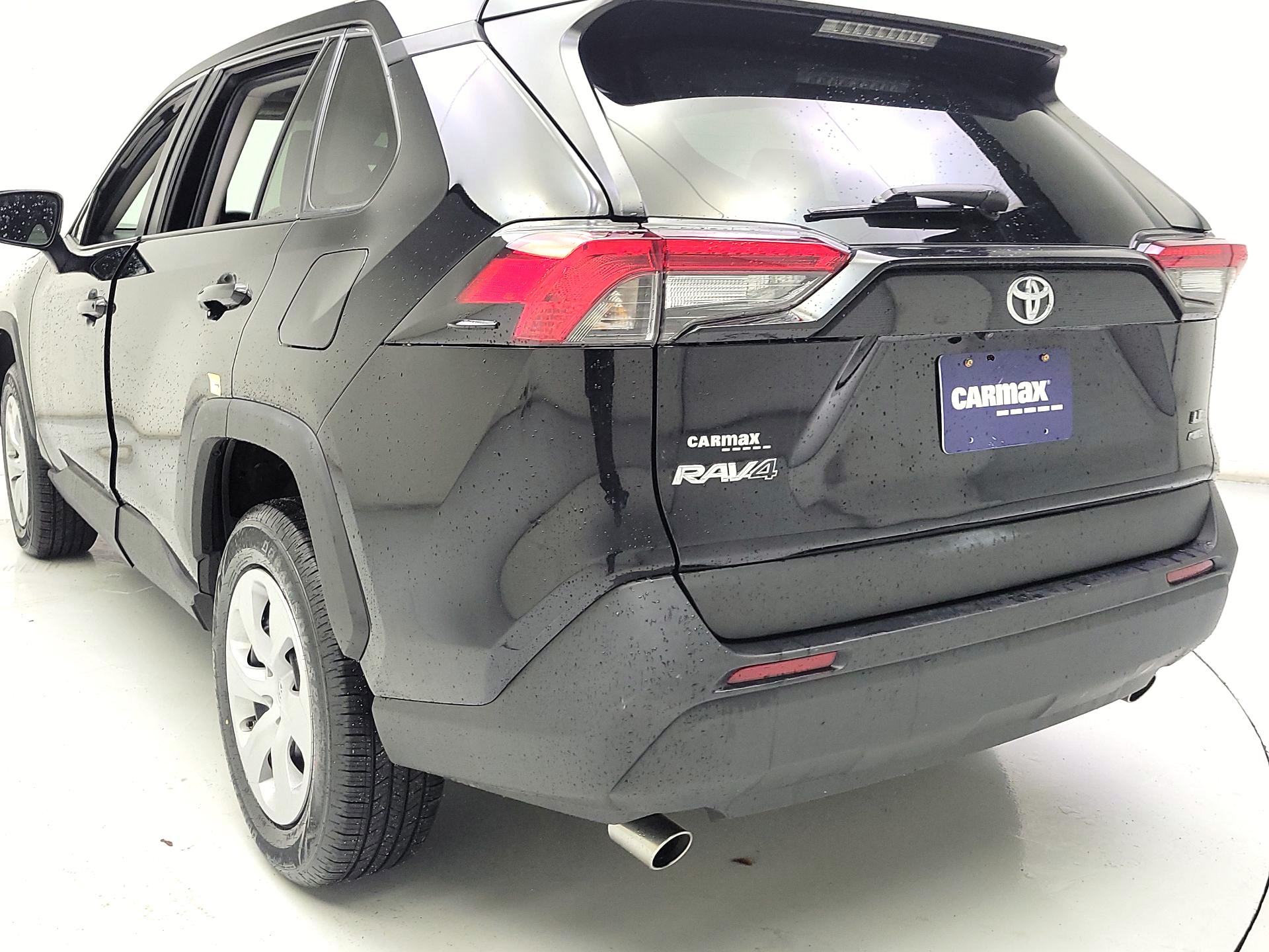 Thumbnail: 2024 Toyota RAV4 - 7