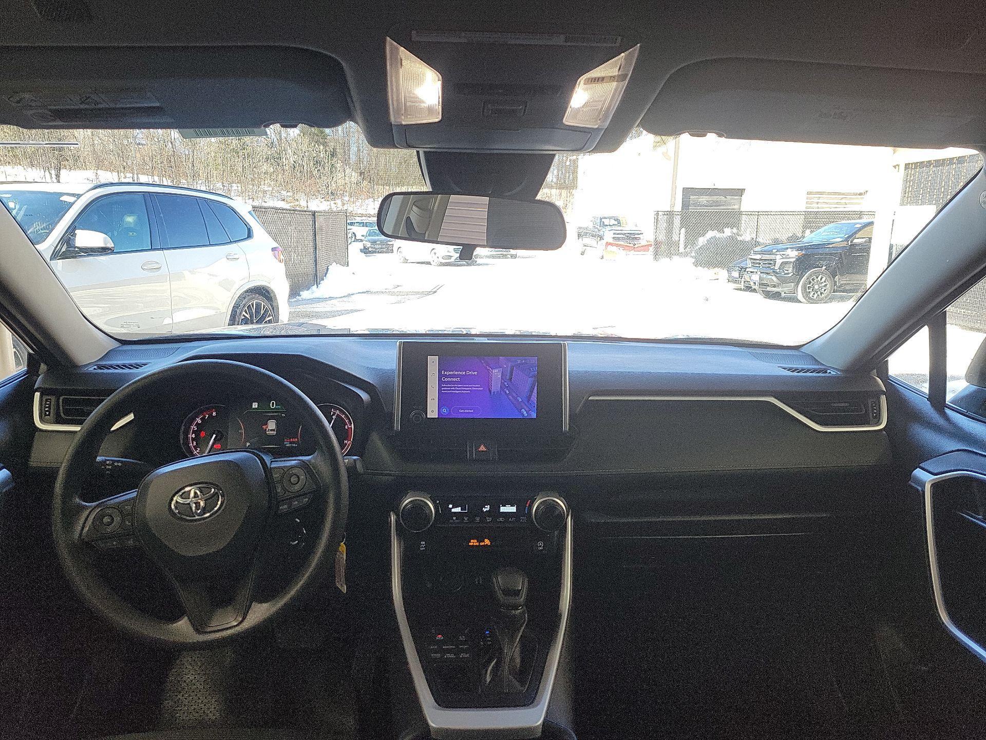 Thumbnail: 2024 Toyota RAV4 - 8