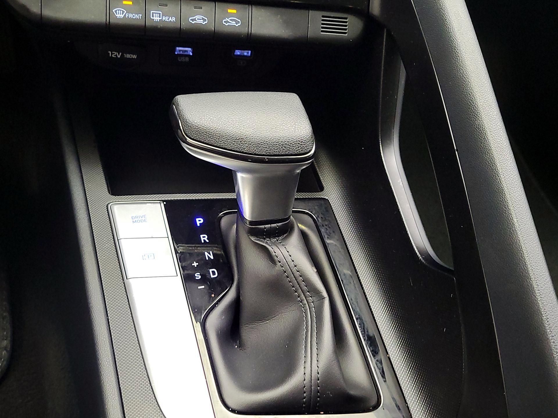 Thumbnail: 2022 Hyundai Elantra - 14