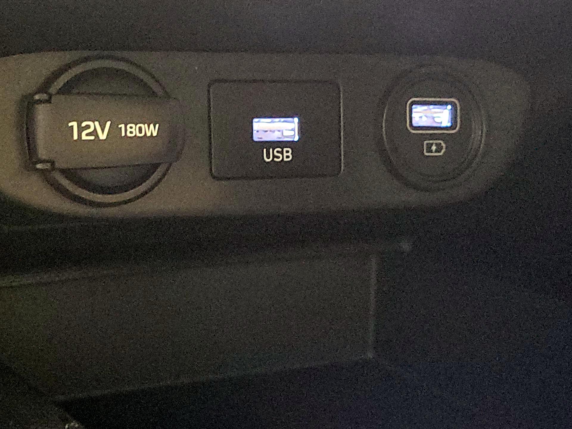 Thumbnail: 2022 Hyundai Elantra - 15