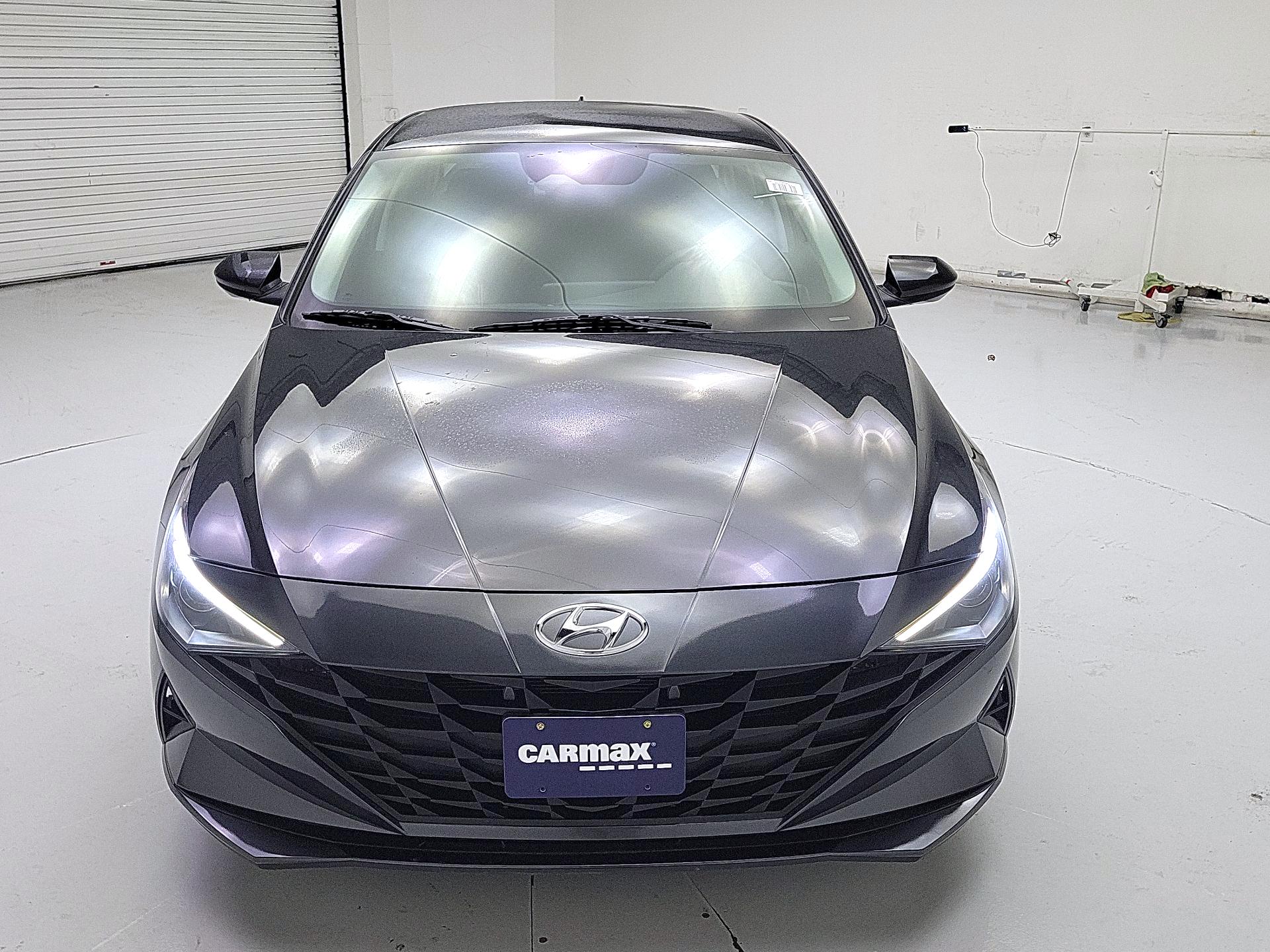 Thumbnail: 2022 Hyundai Elantra - 2