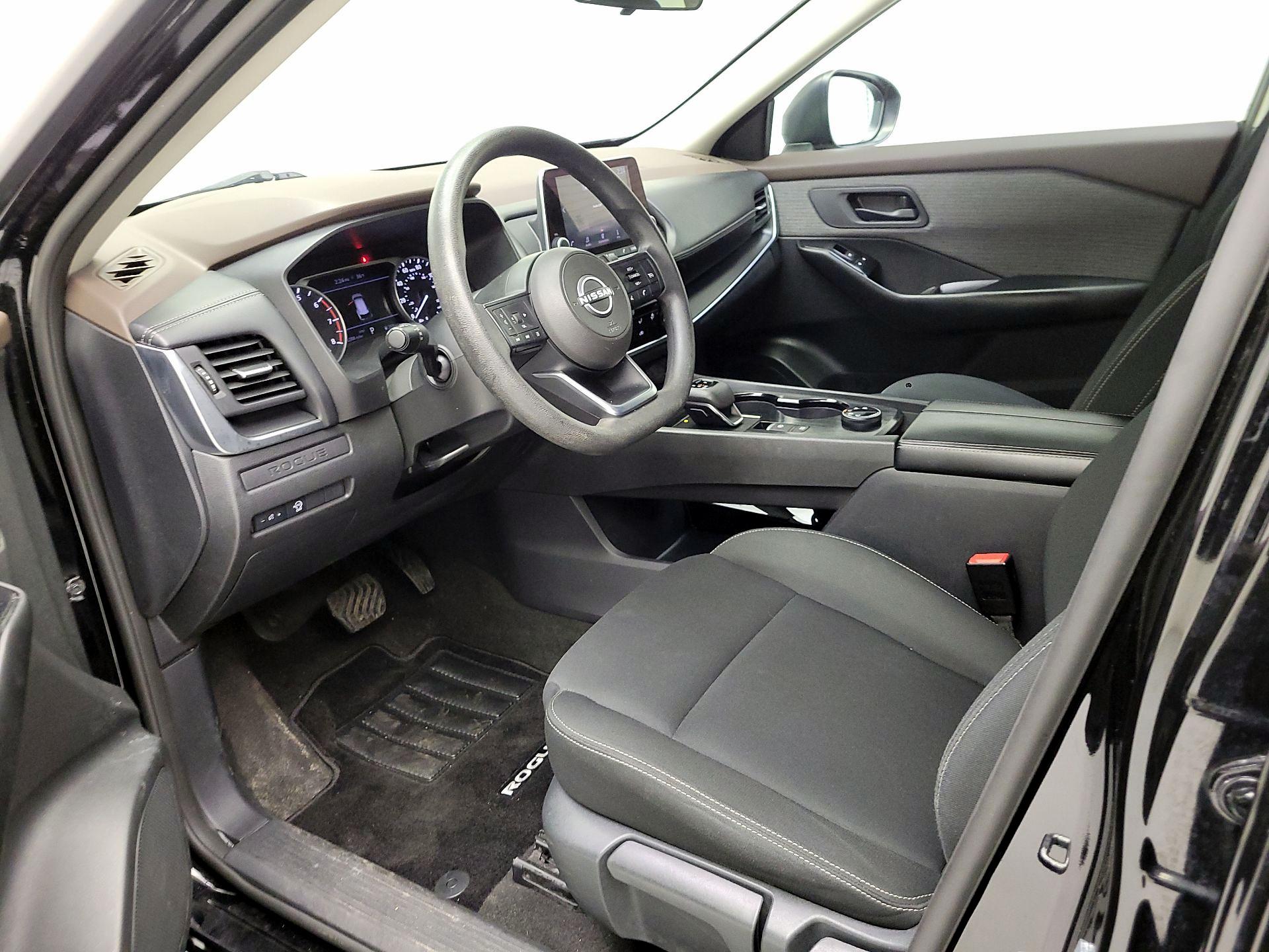 Thumbnail: 2023 Nissan Rogue - 9