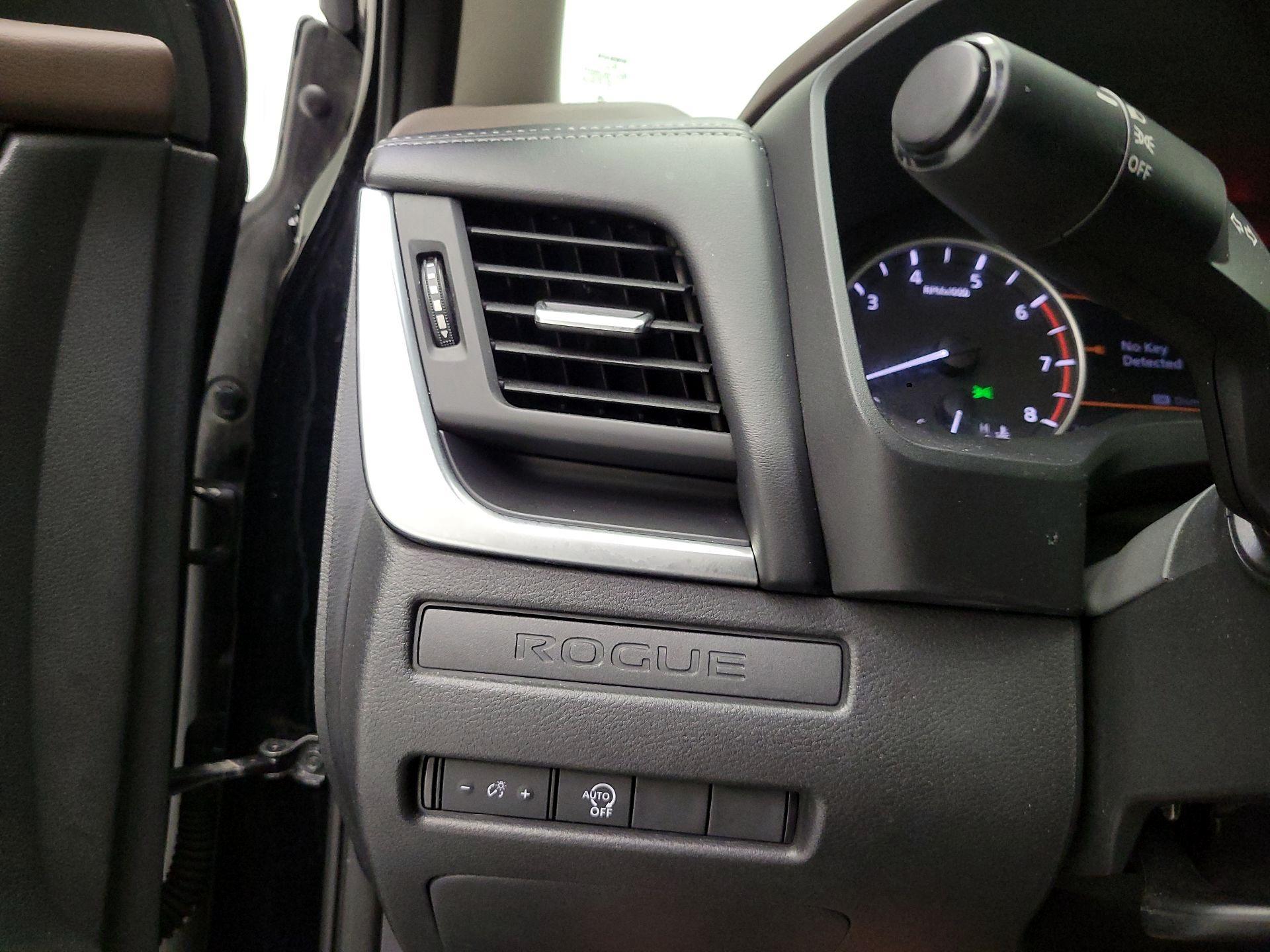 Thumbnail: 2023 Nissan Rogue - 11