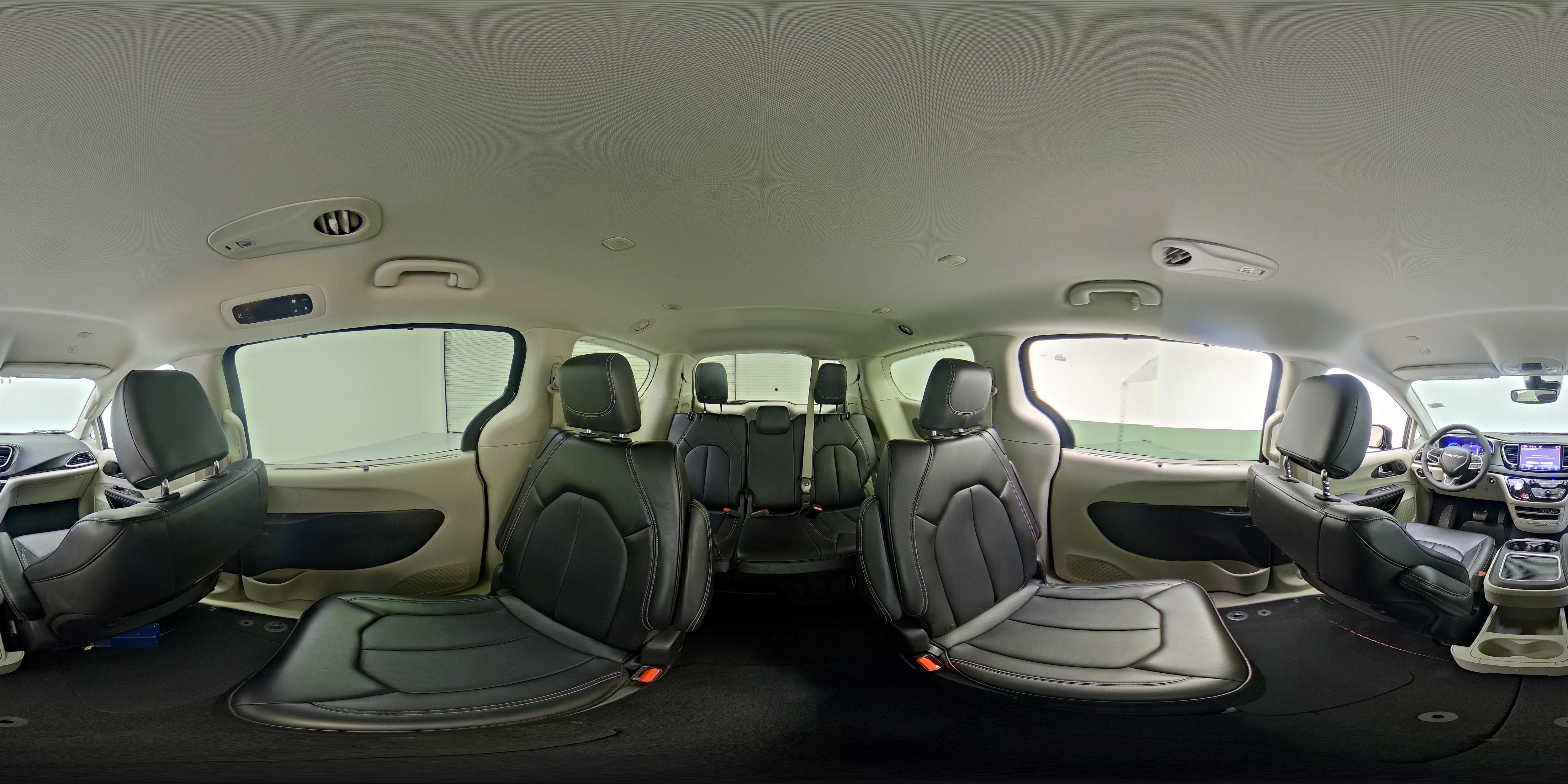 2024 Chrysler Pacifica Touring L - Photo 25