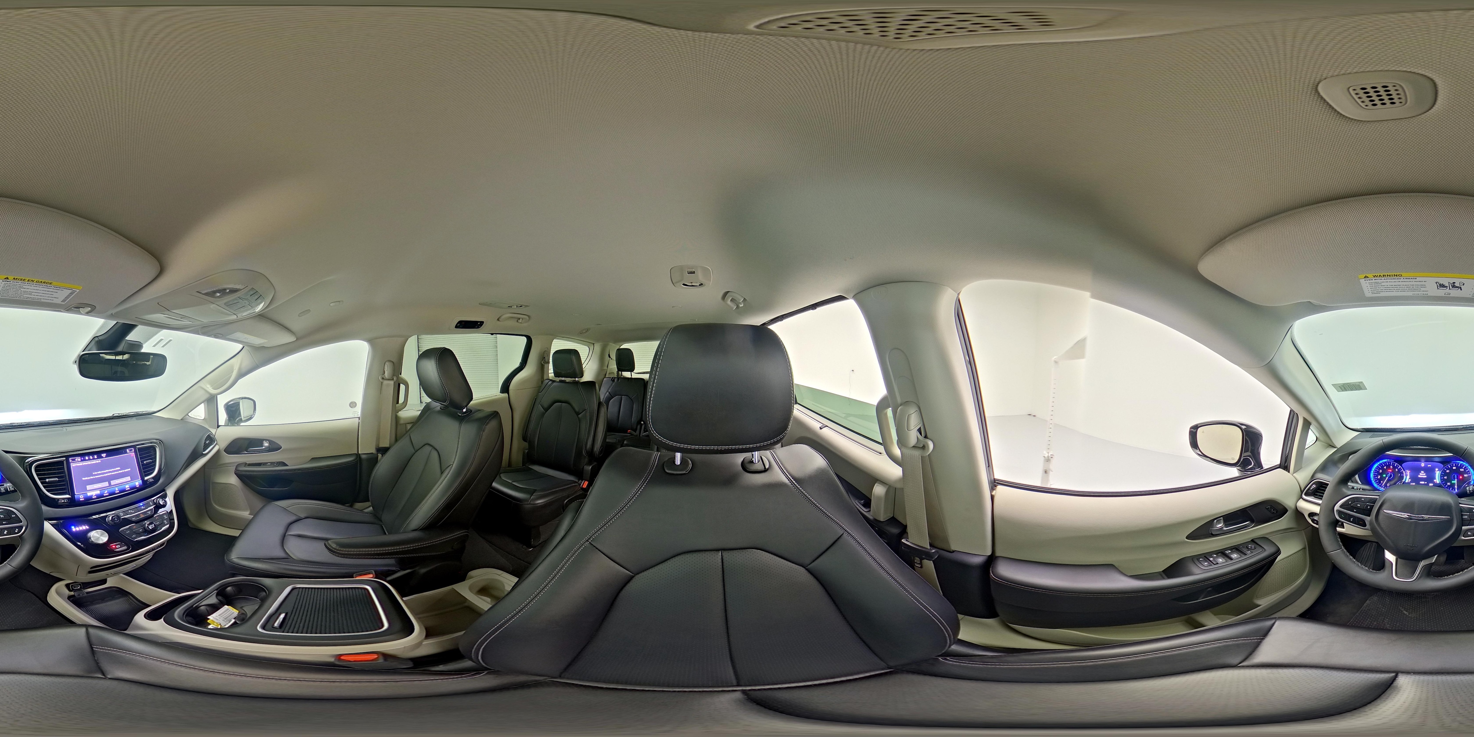 2024 Chrysler Pacifica Touring L - Photo 26