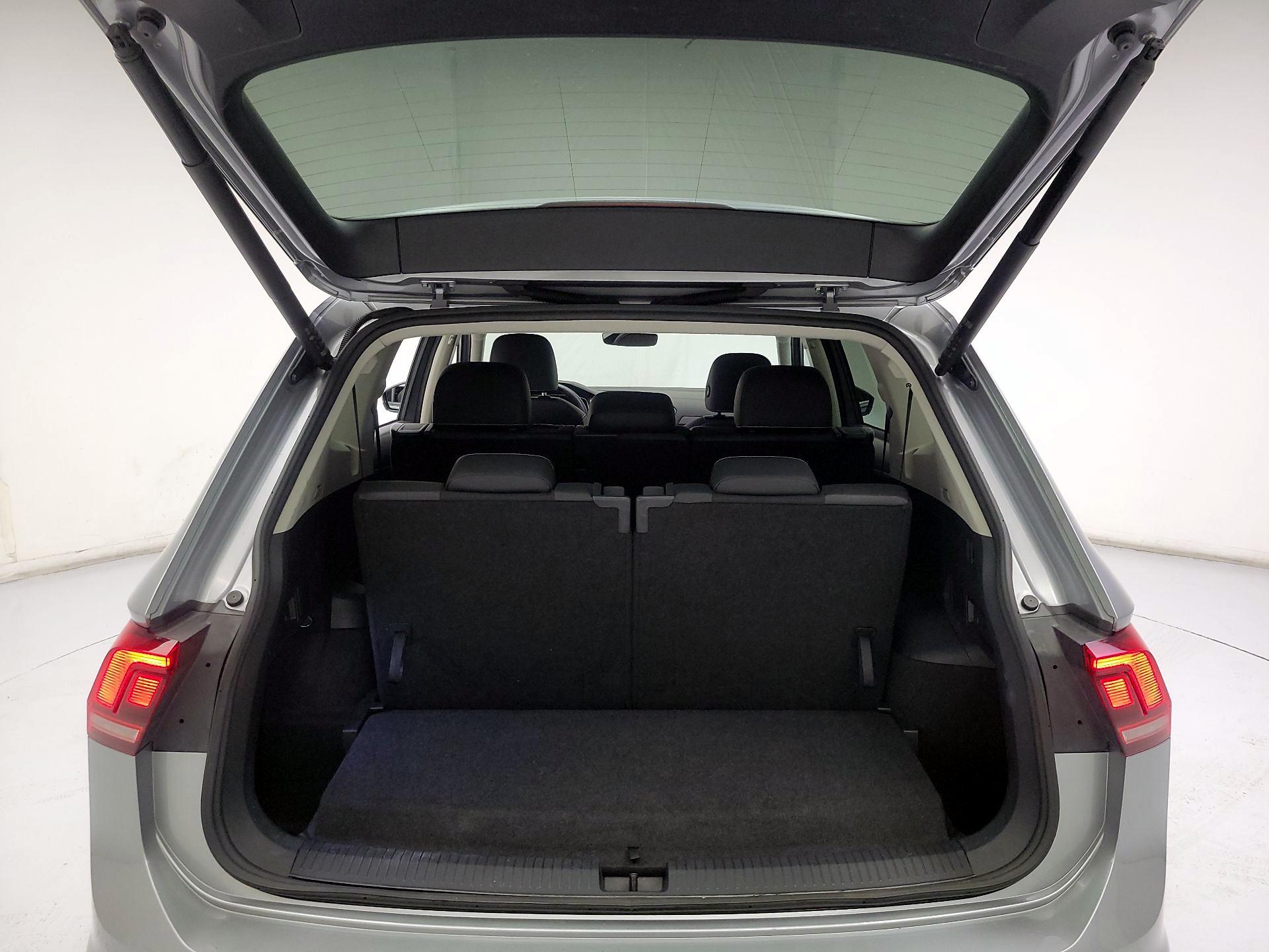 Thumbnail: 2024 Volkswagen Tiguan - 20