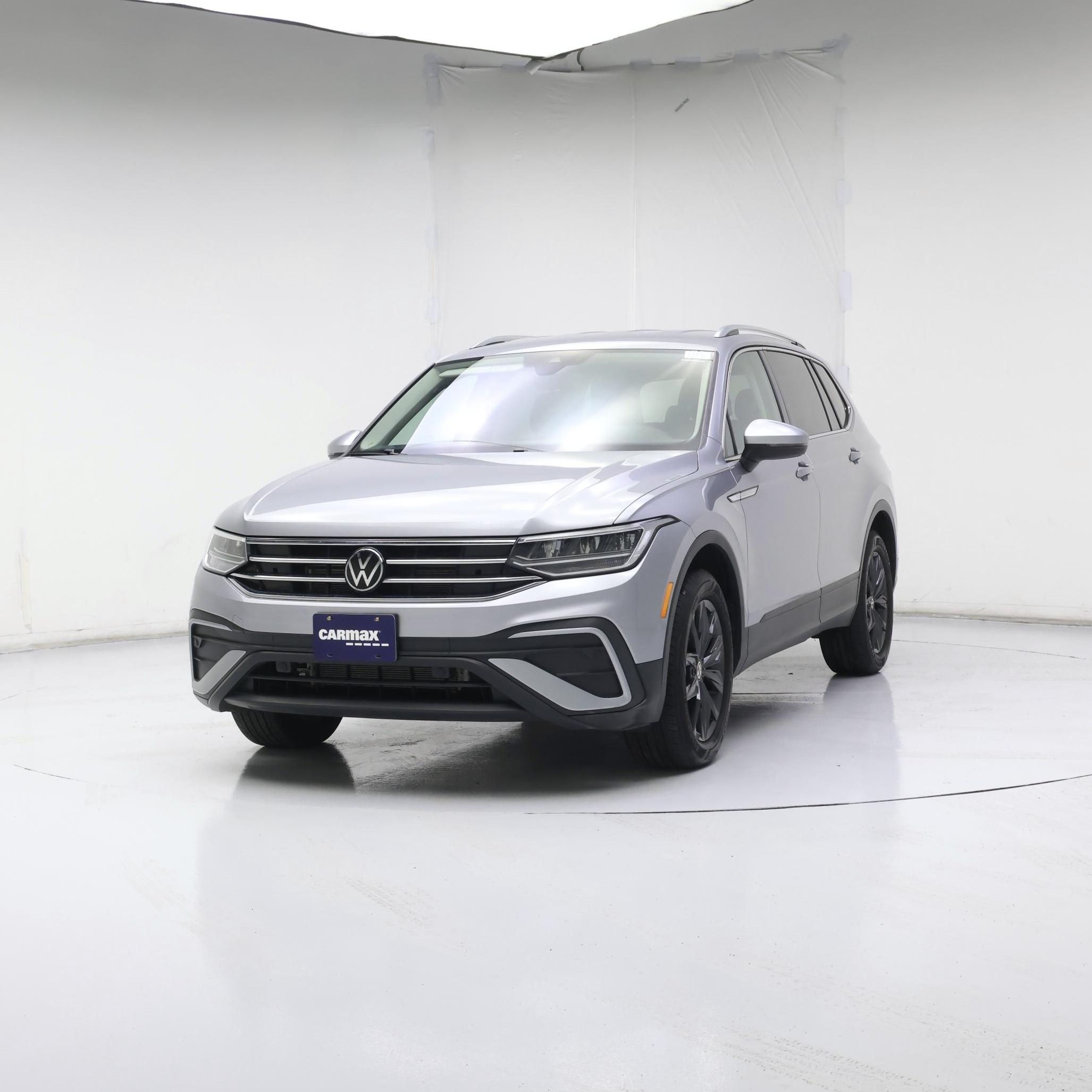 Thumbnail: 2024 Volkswagen Tiguan - 4