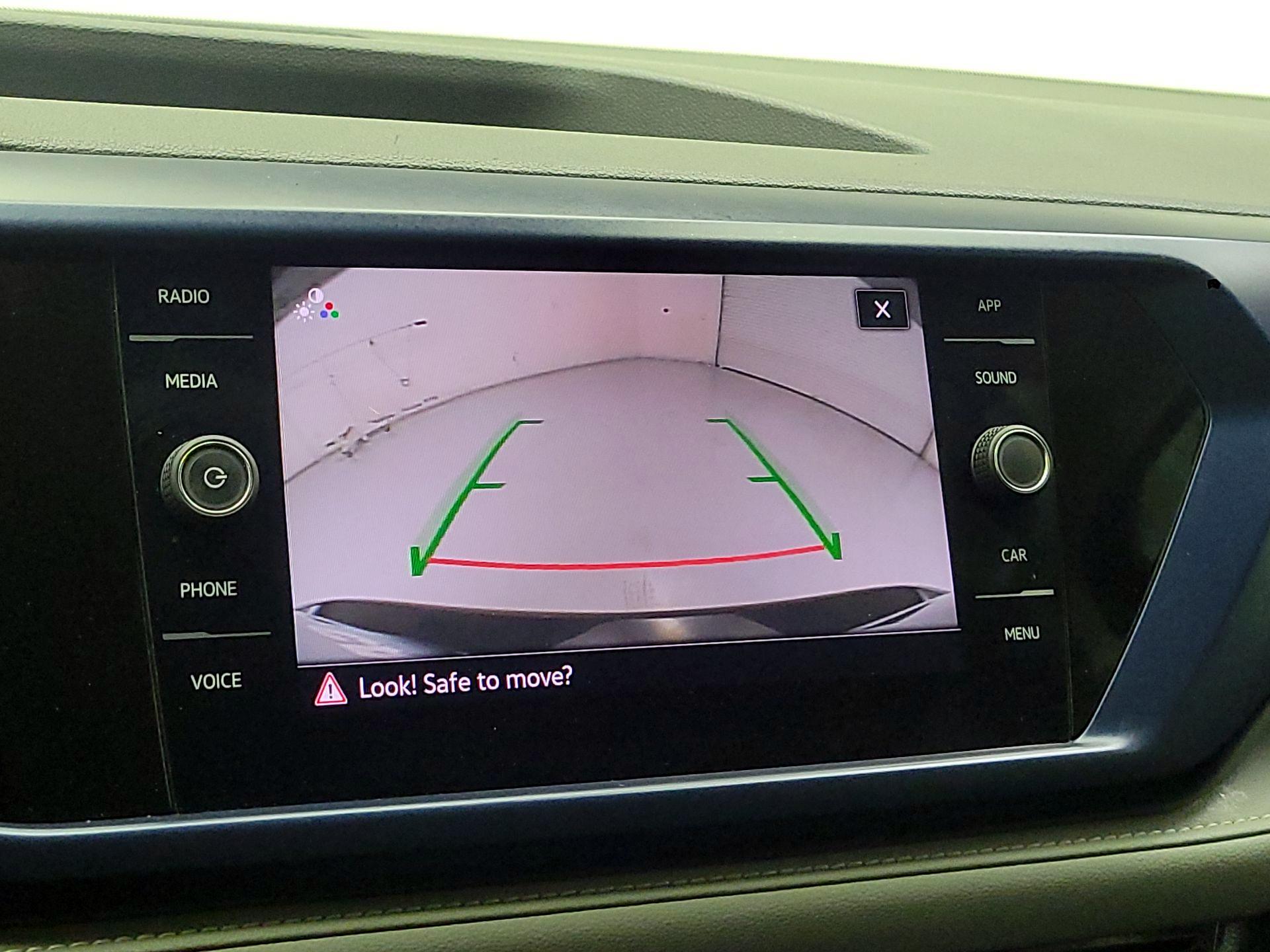 Thumbnail: 2024 Volkswagen Taos - 12