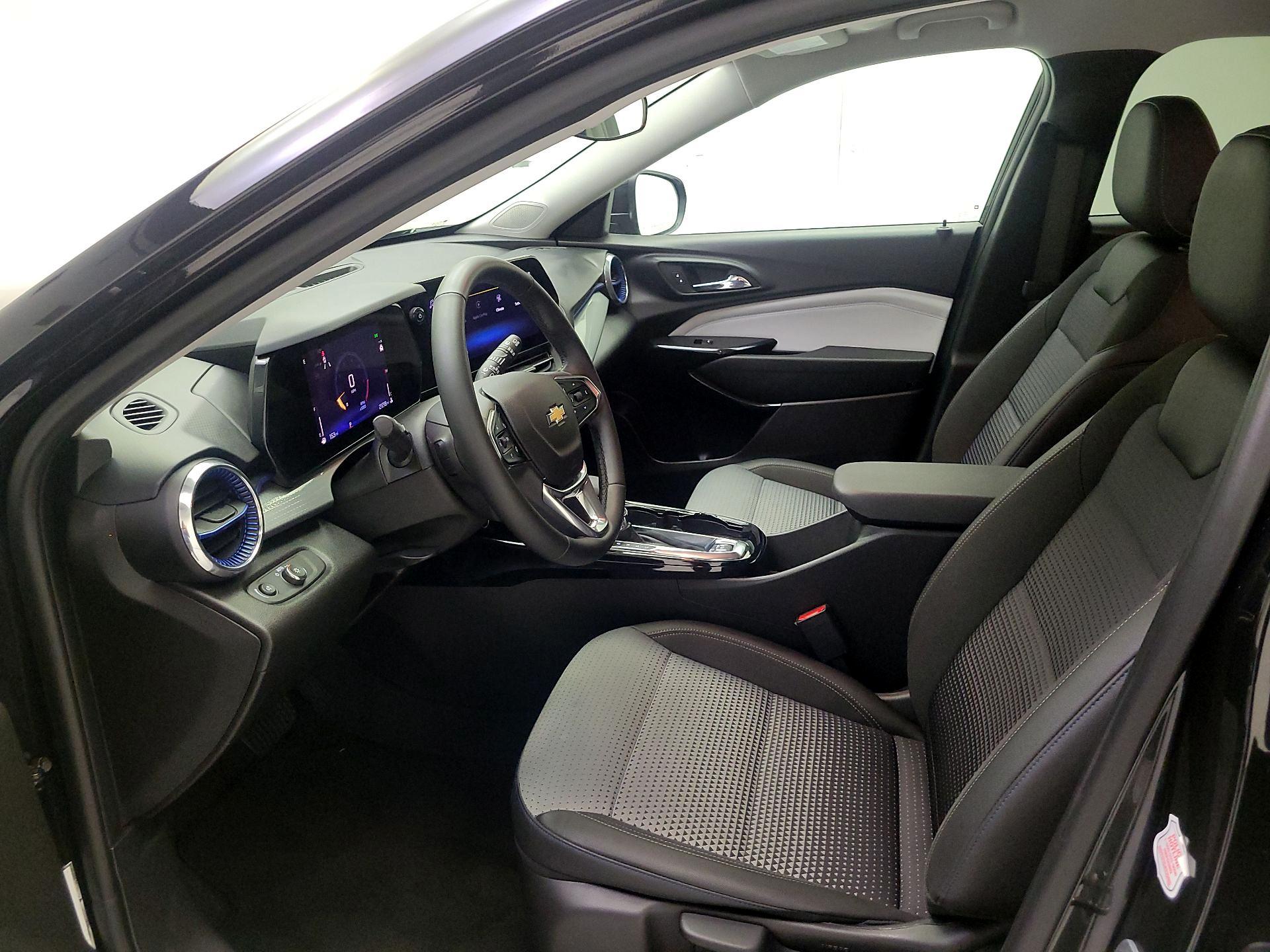 Thumbnail: 2025 Chevrolet Trax - 9