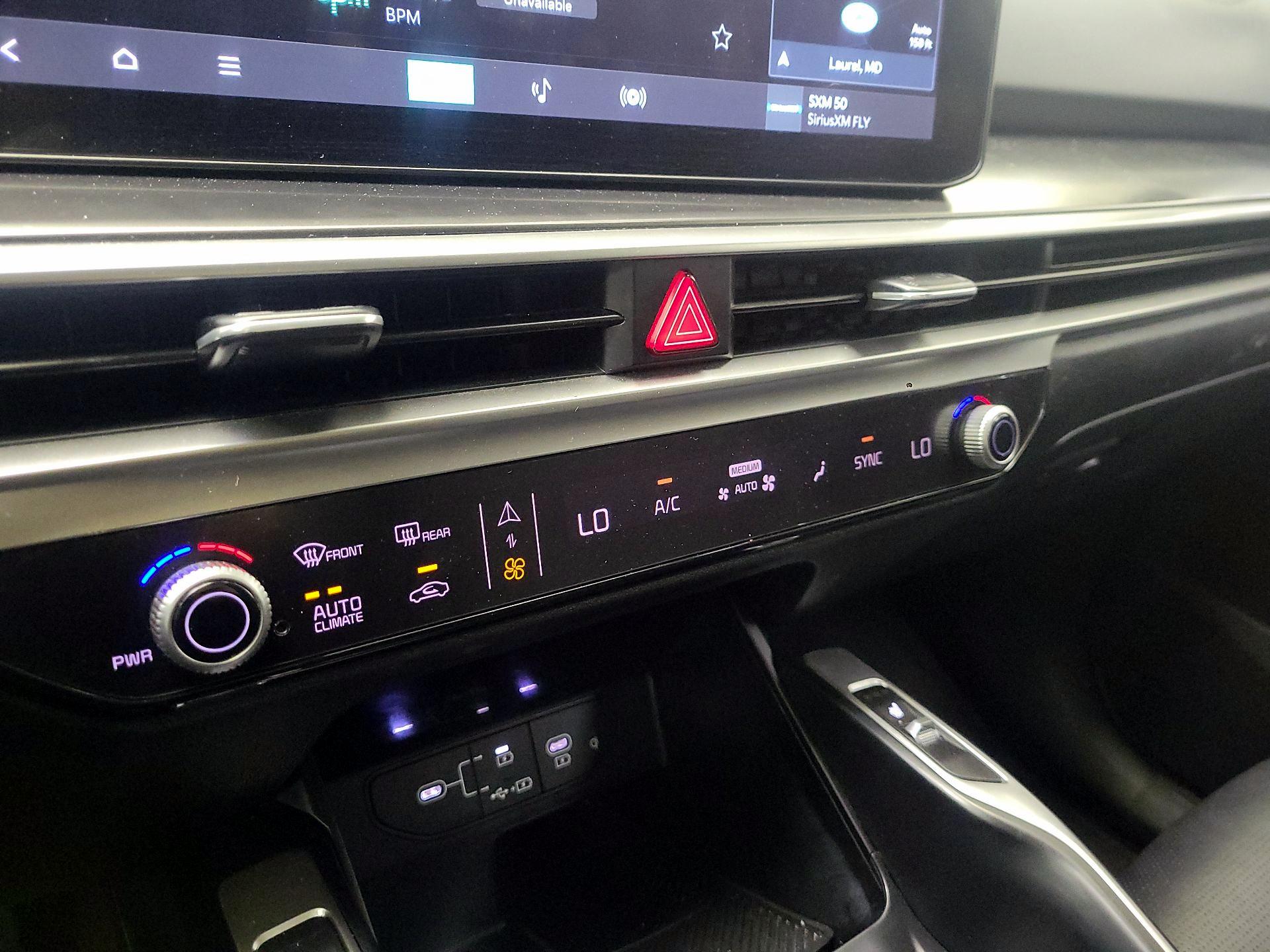 Thumbnail: 2024 Kia Sorento - 9