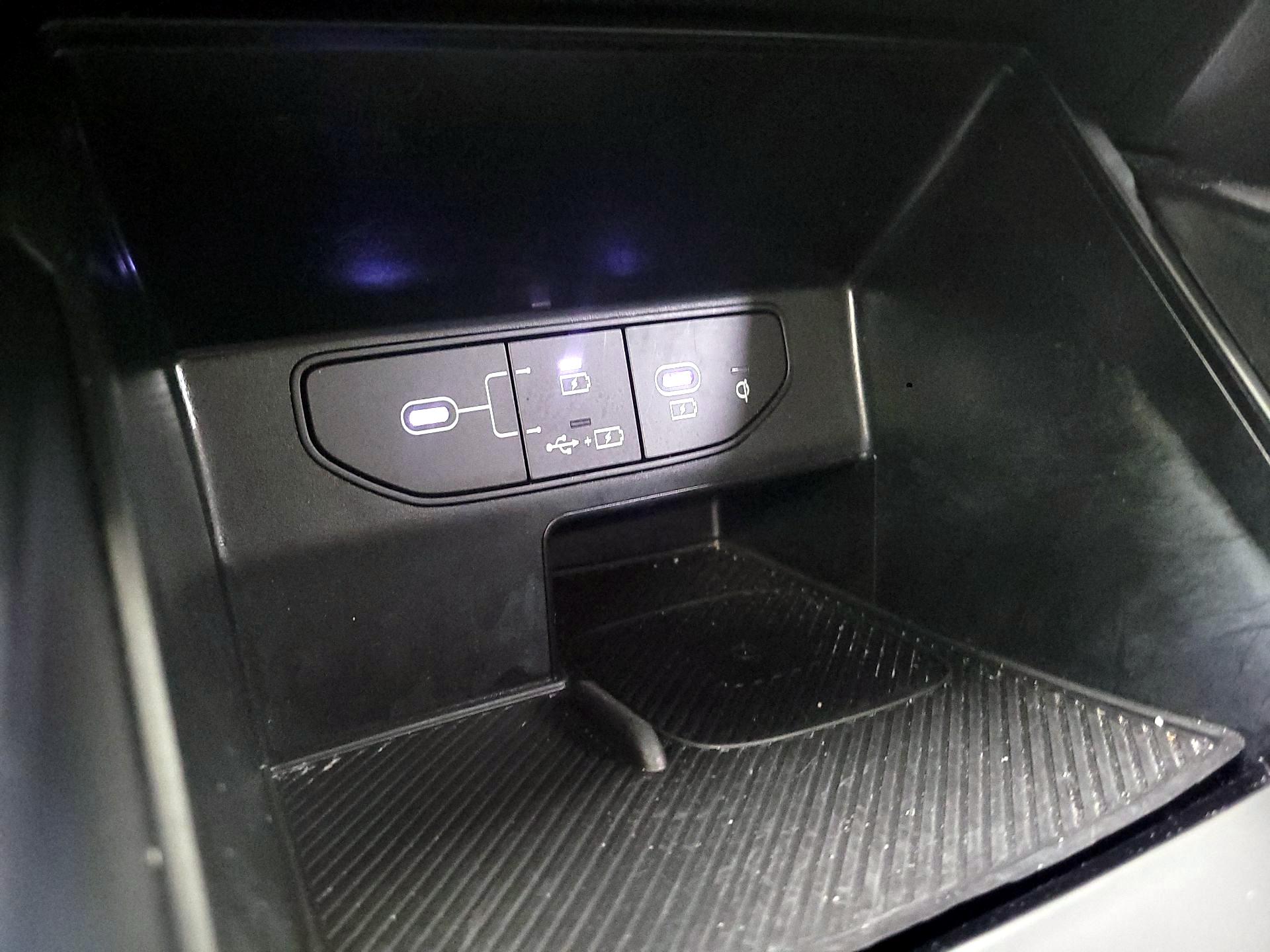 Thumbnail: 2024 Kia Sorento - 11