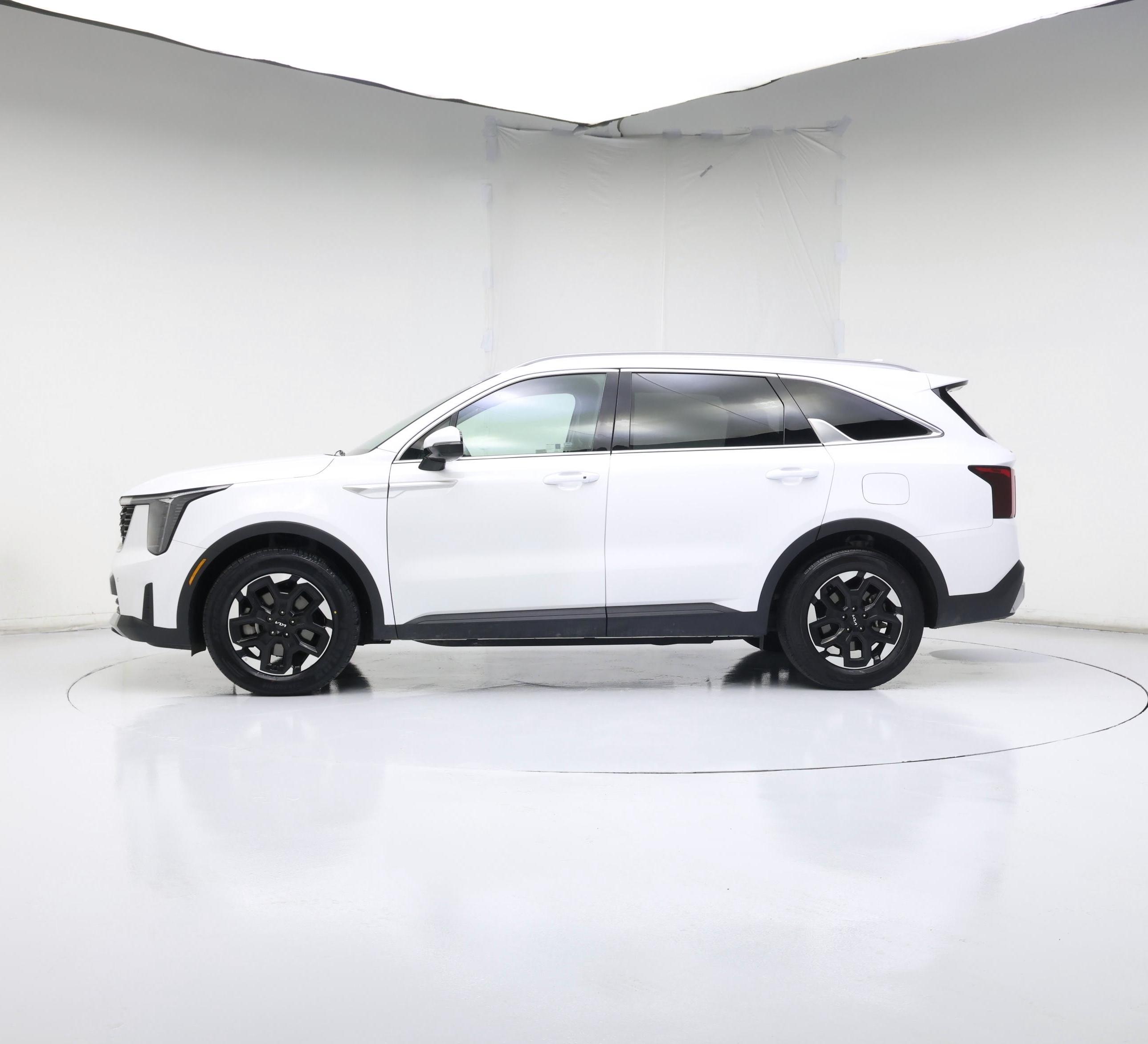 Thumbnail: 2024 Kia Sorento - 3