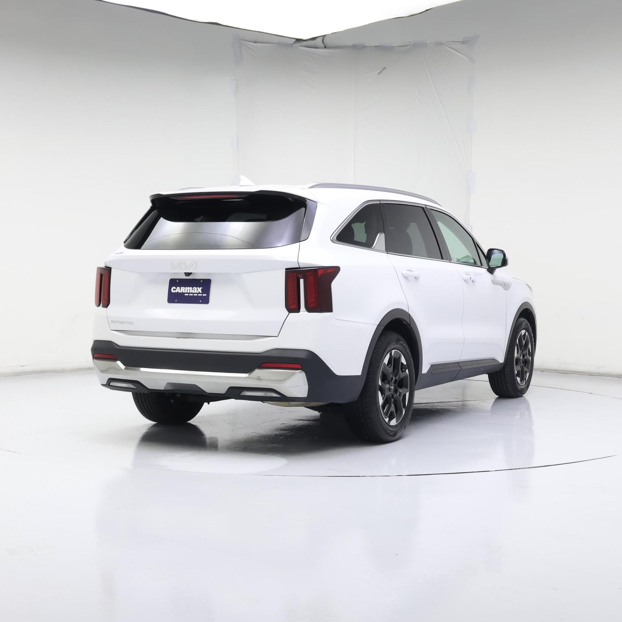 Thumbnail: 2024 Kia Sorento - 8