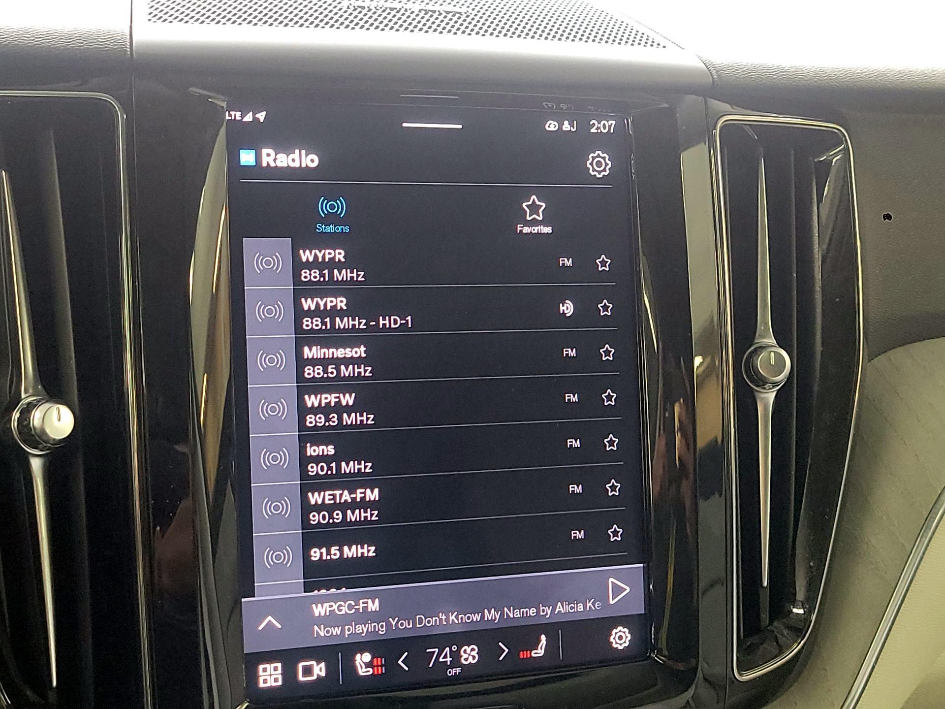 Thumbnail: 2024 Volvo XC60 - 14