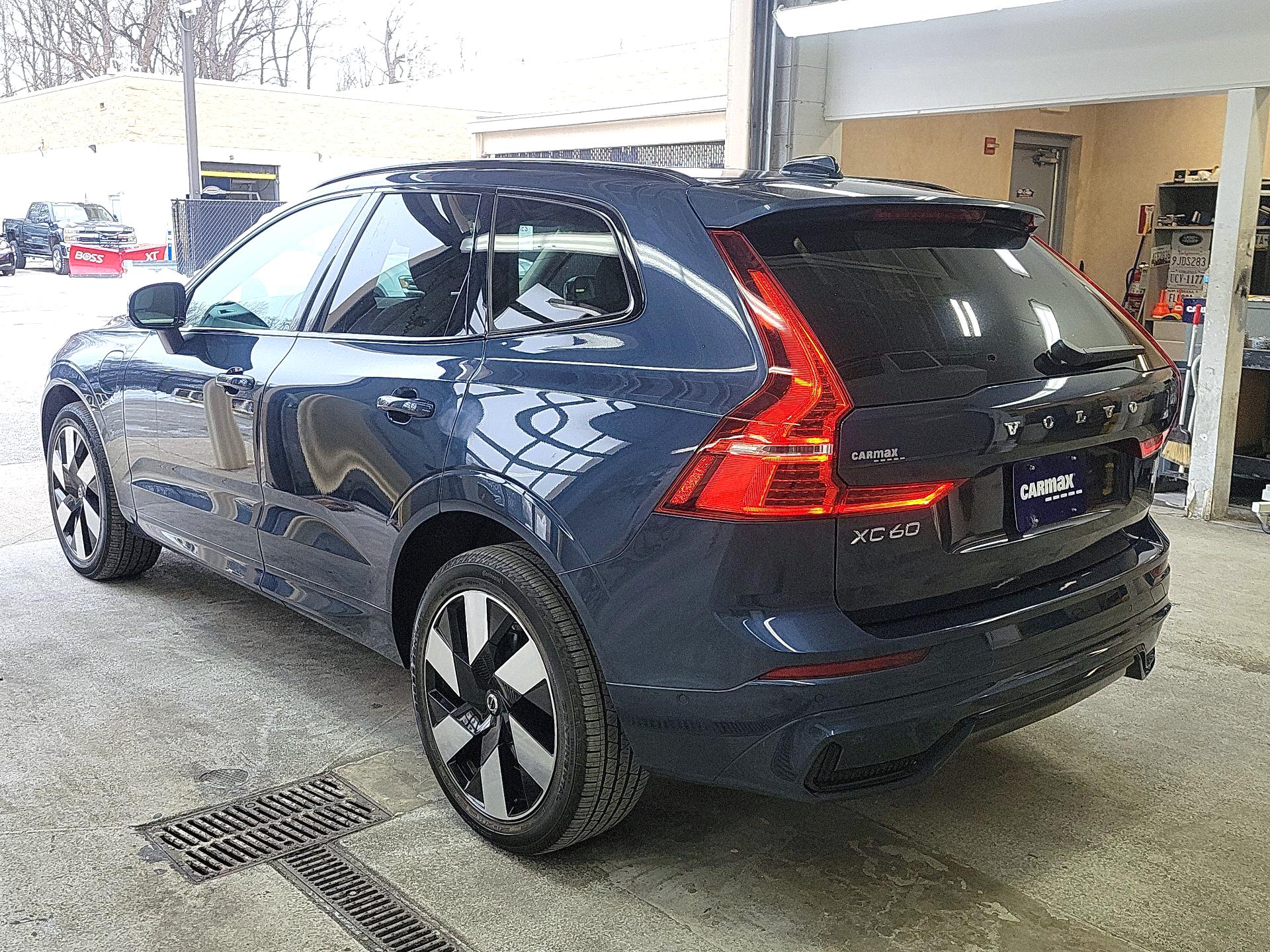 Thumbnail: 2024 Volvo XC60 - 7