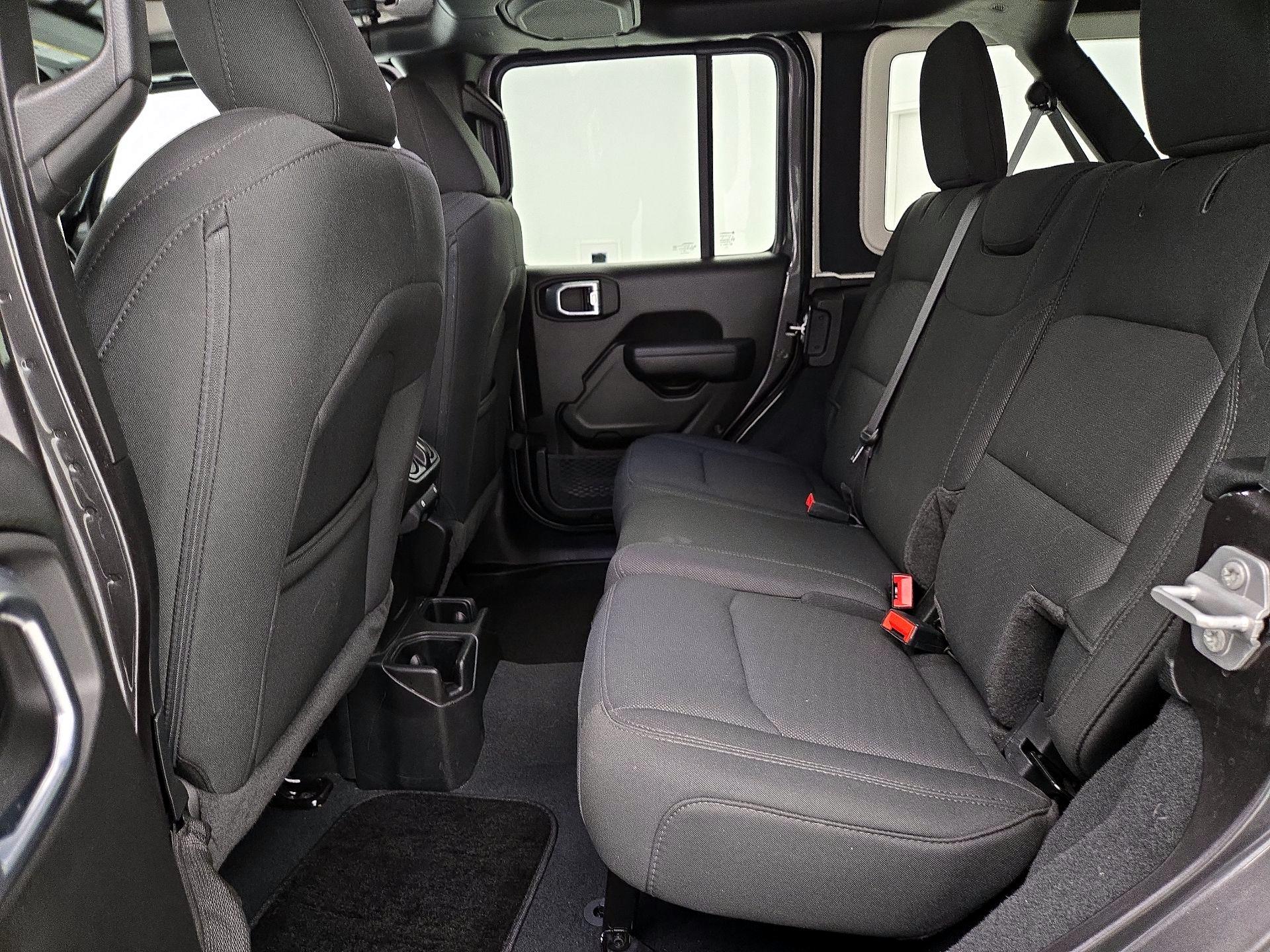 Thumbnail: 2022 Jeep Wrangler - 19